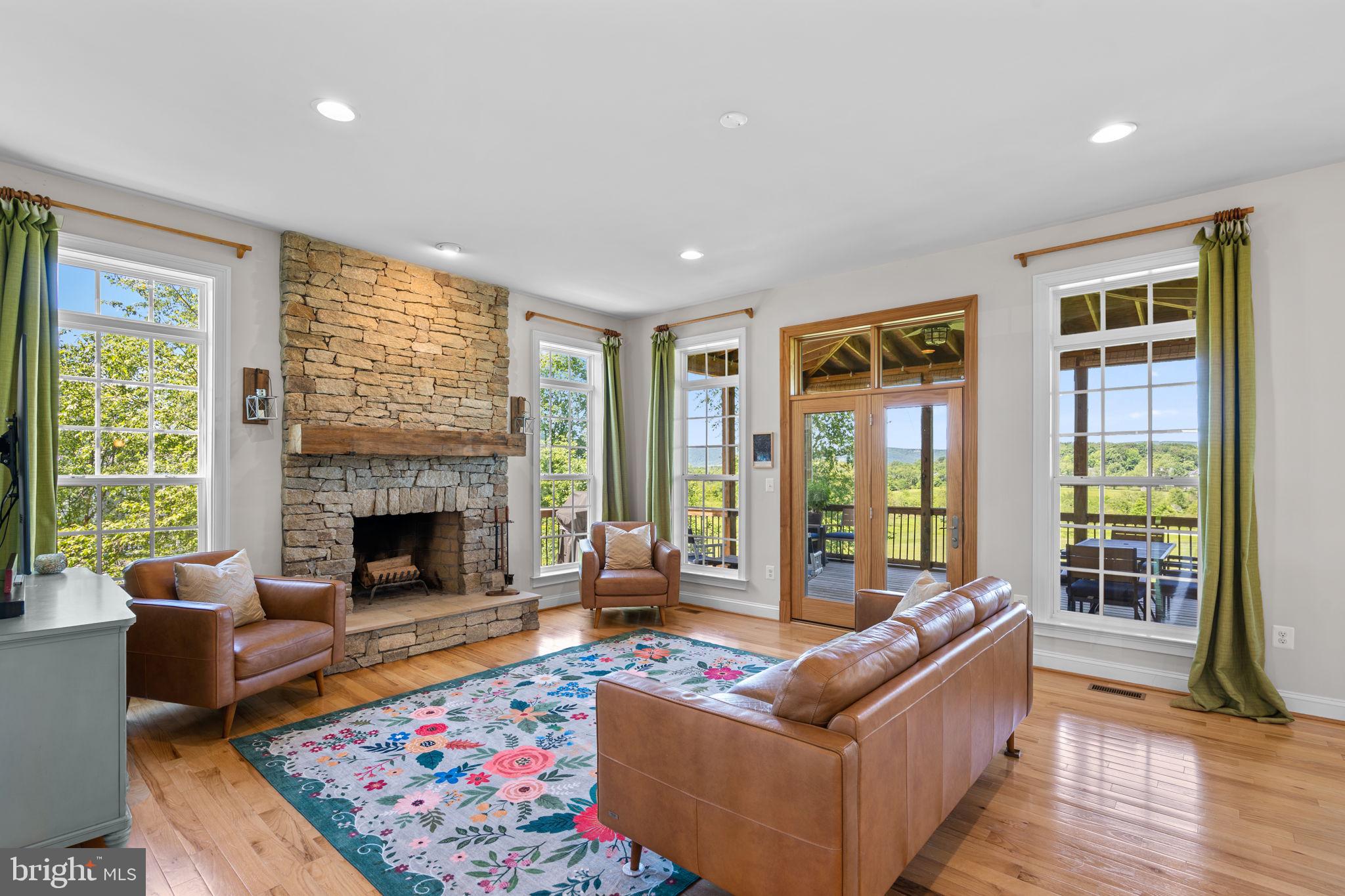 BLACK OAK RIDGE - Residential