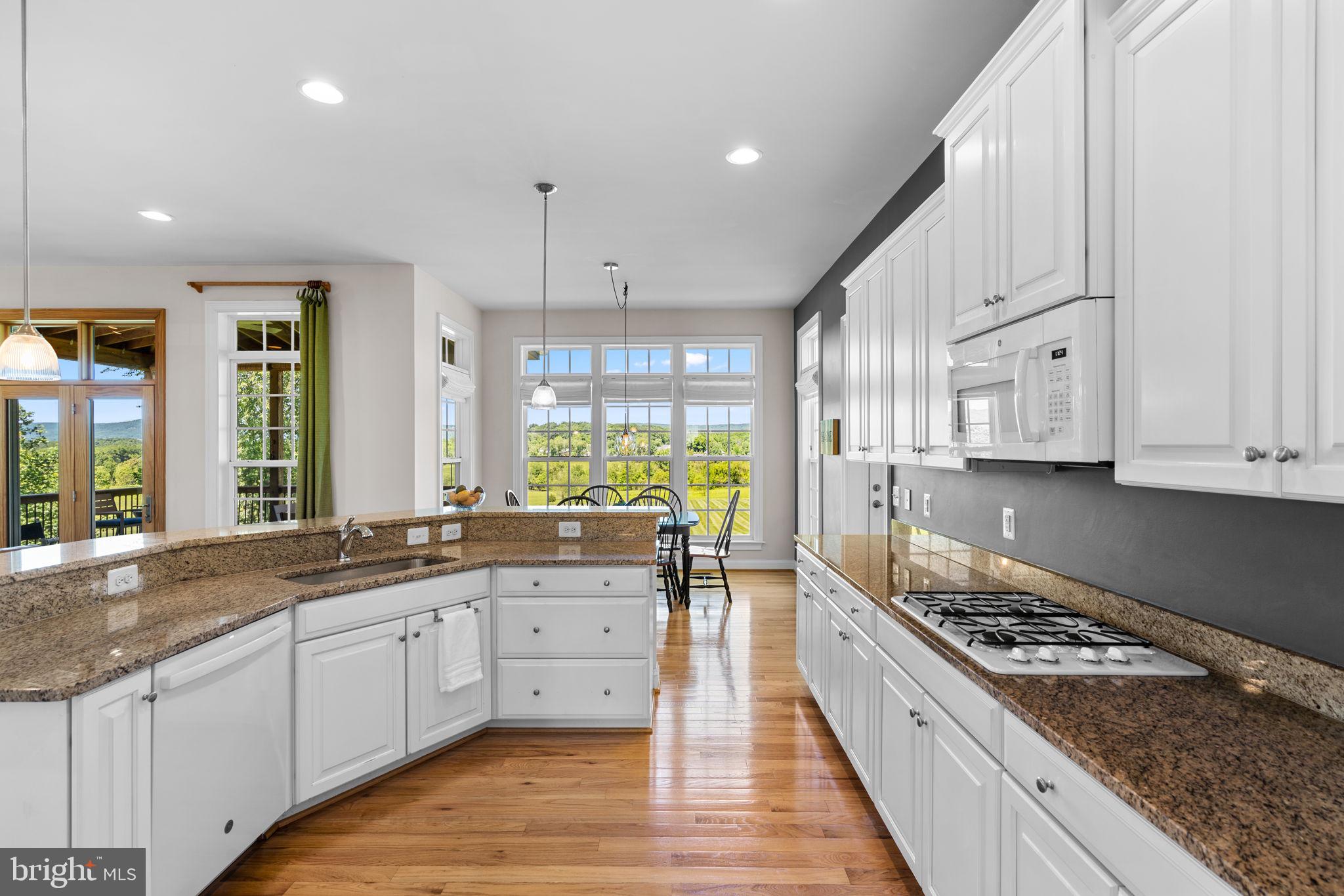 BLACK OAK RIDGE - Residential