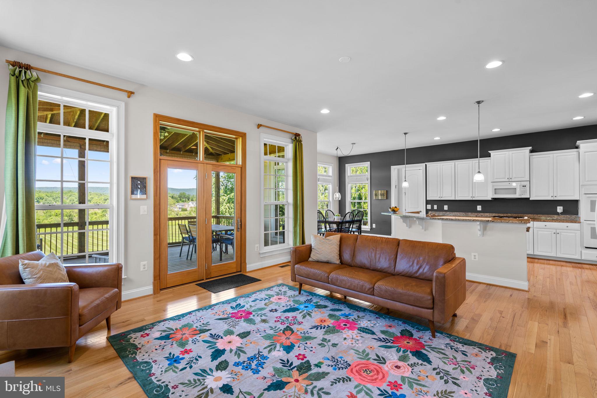 BLACK OAK RIDGE - Residential