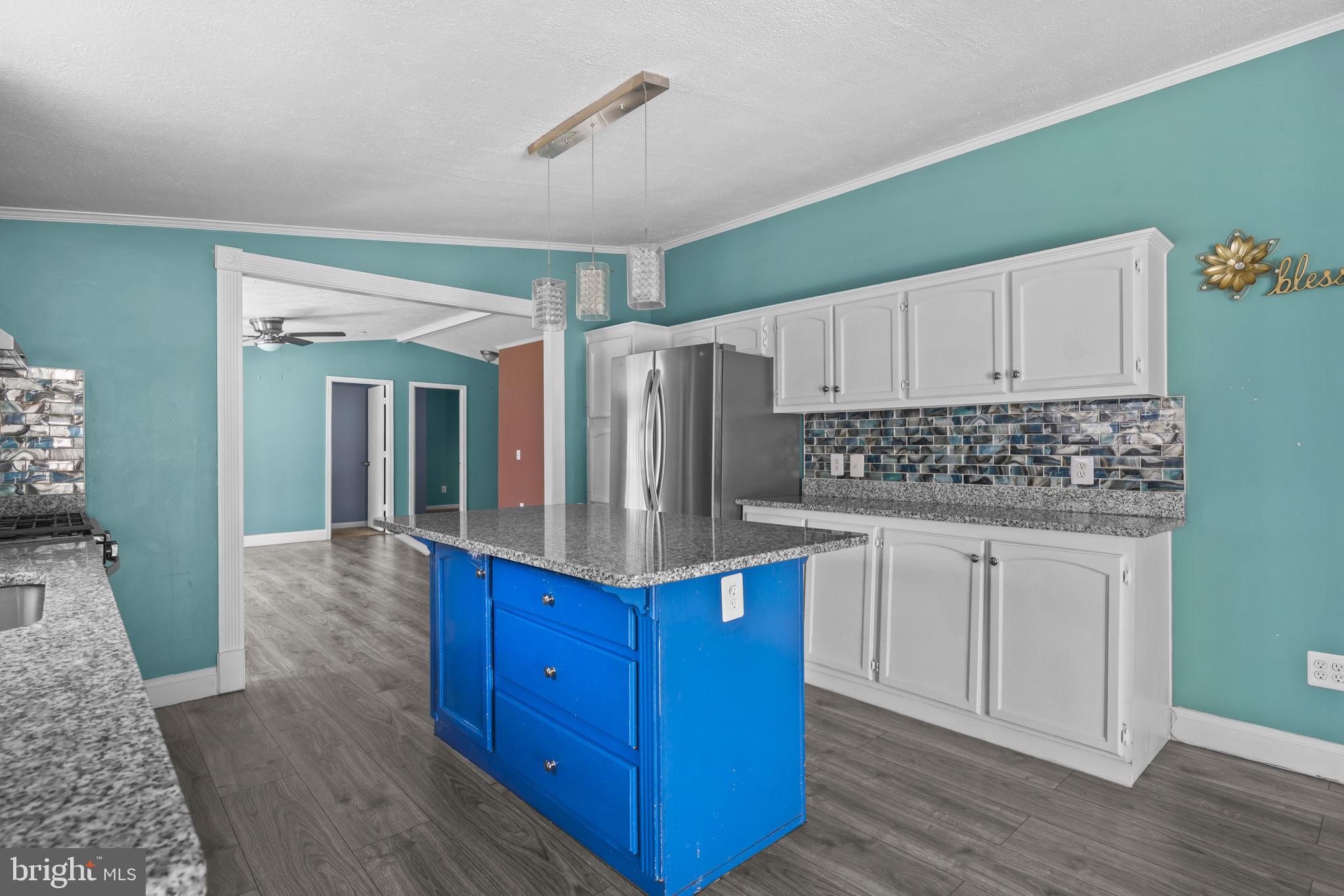 BOONE'S MOBILE ESTATES - Residential