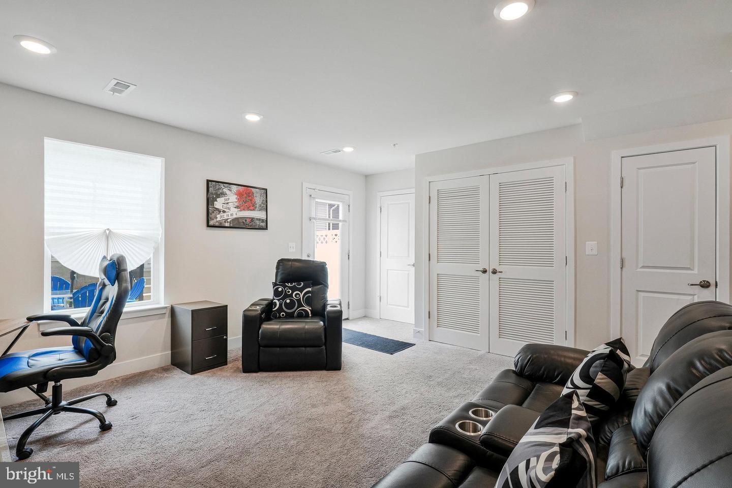 ST. CHARLES TOWNS - Residential