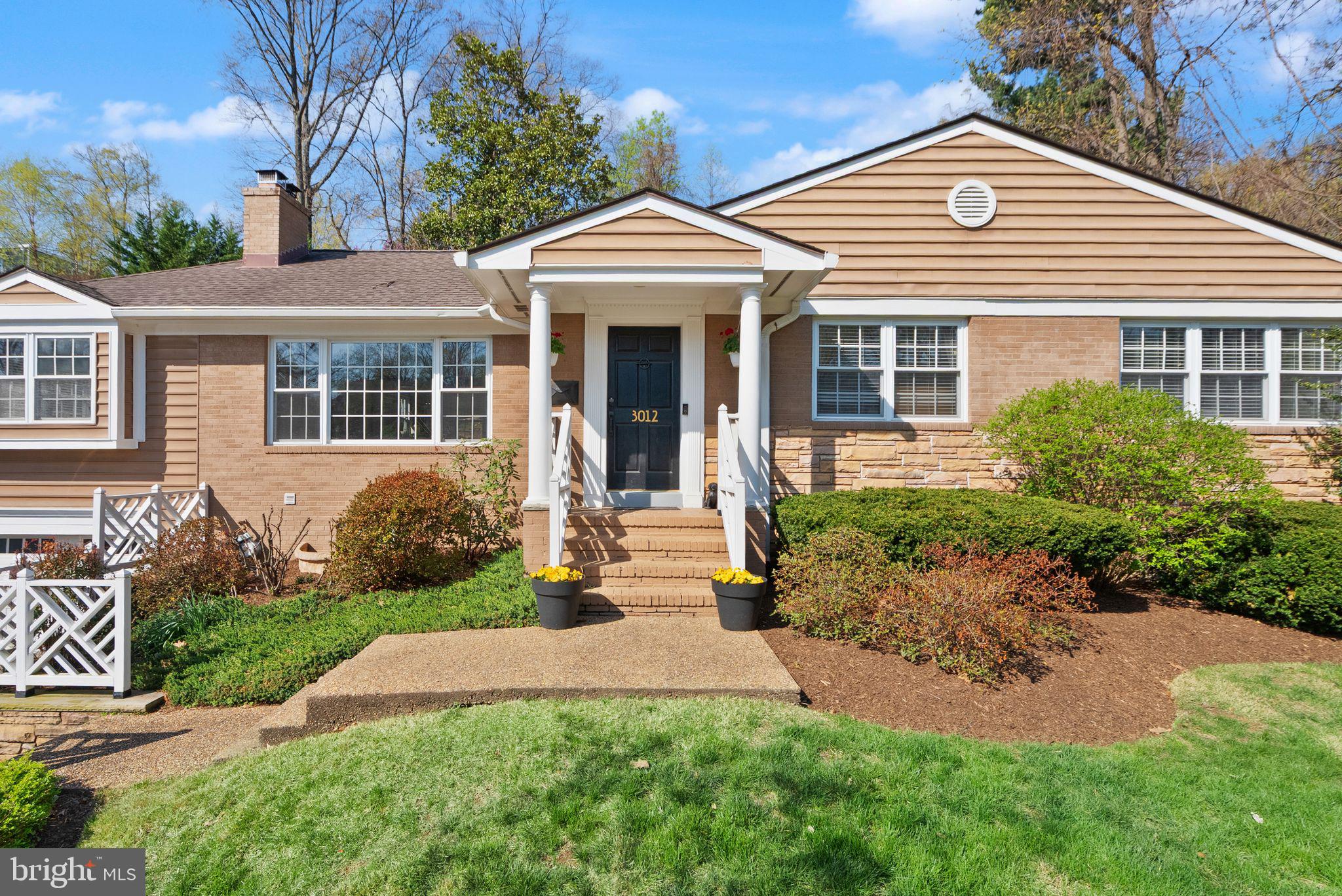 MONTICELLO PARK - Residential