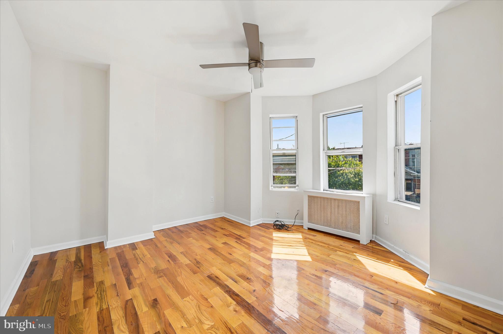 PORT RICHMOND - Residential