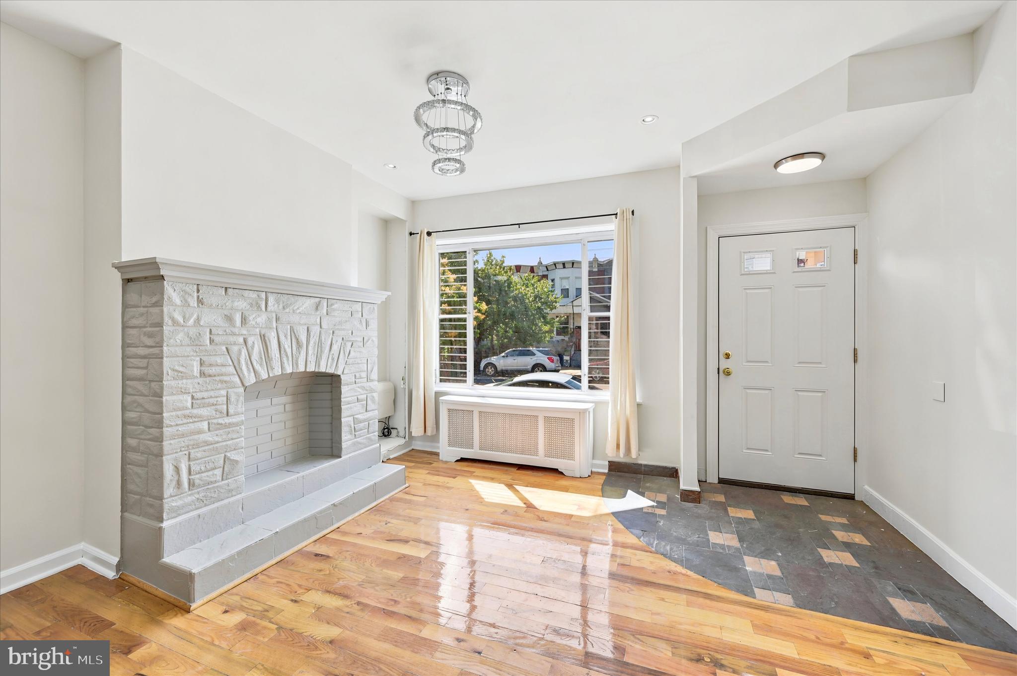 PORT RICHMOND - Residential