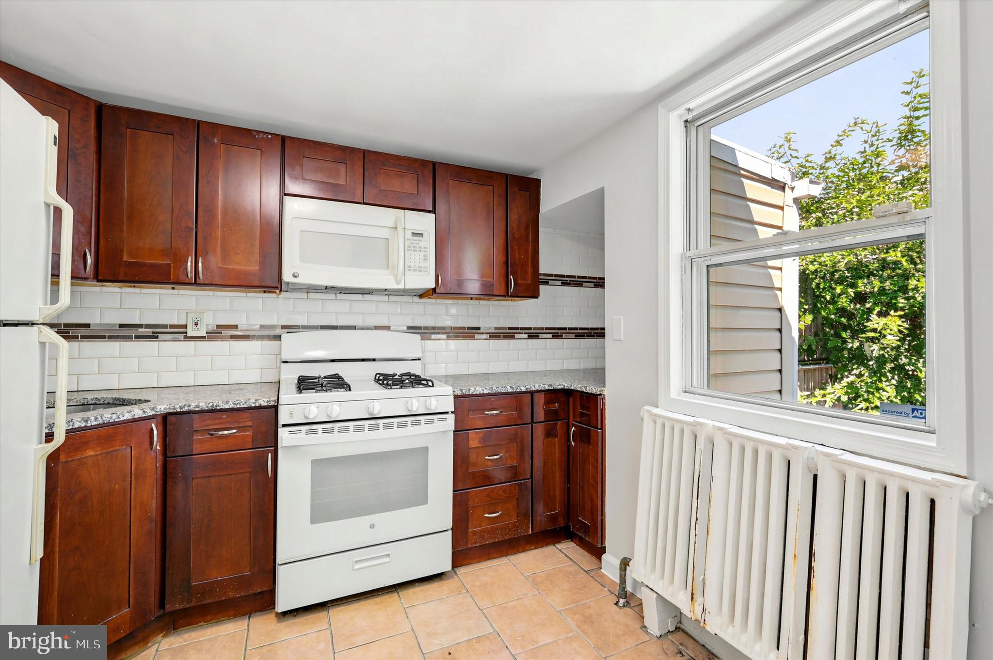 PORT RICHMOND - Residential
