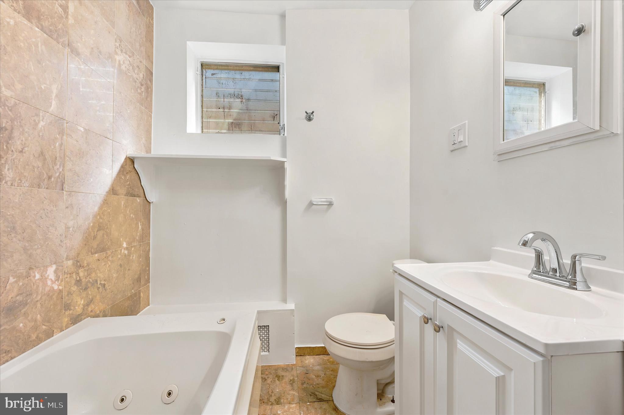 PORT RICHMOND - Residential
