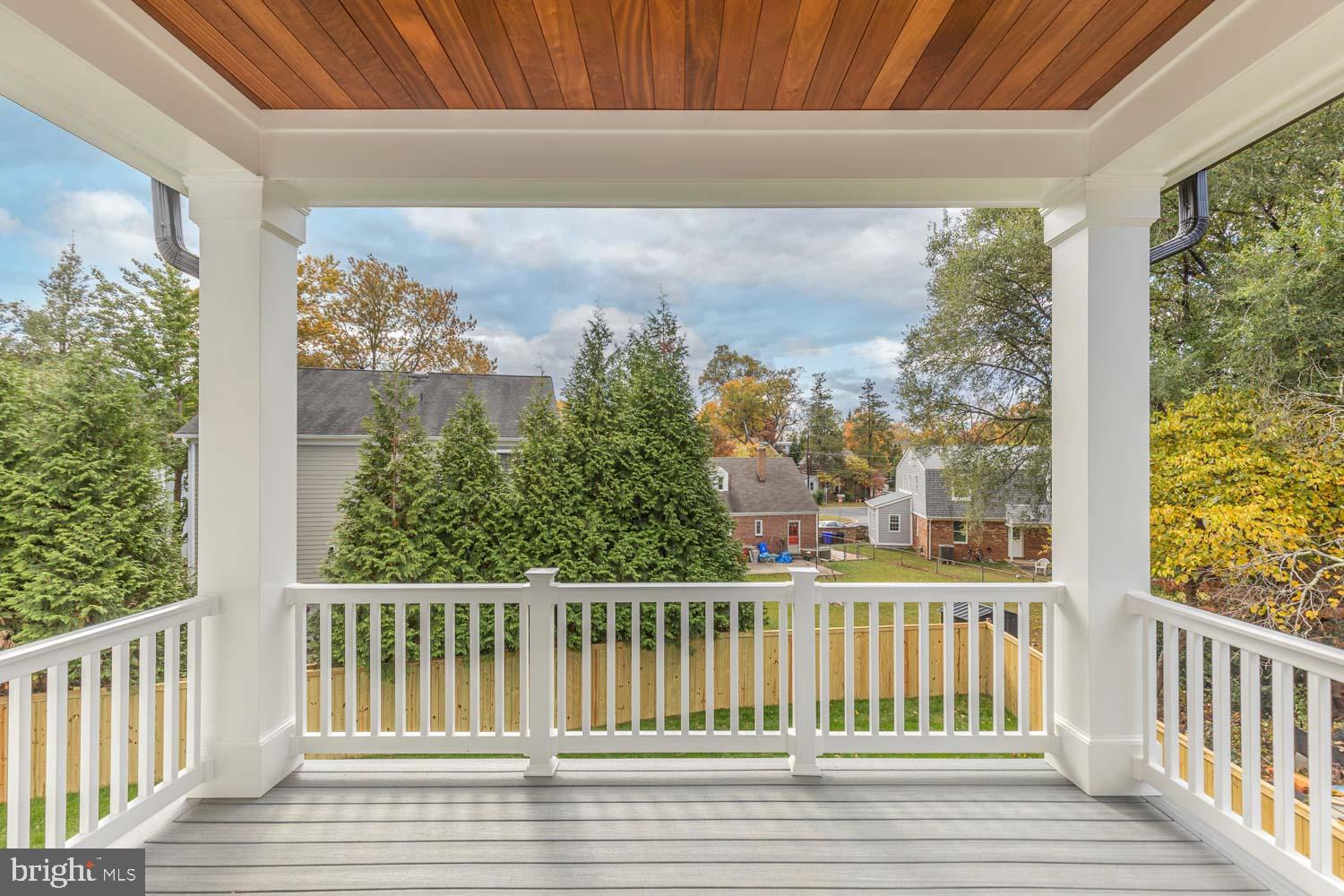 AYRLAWN - Residential