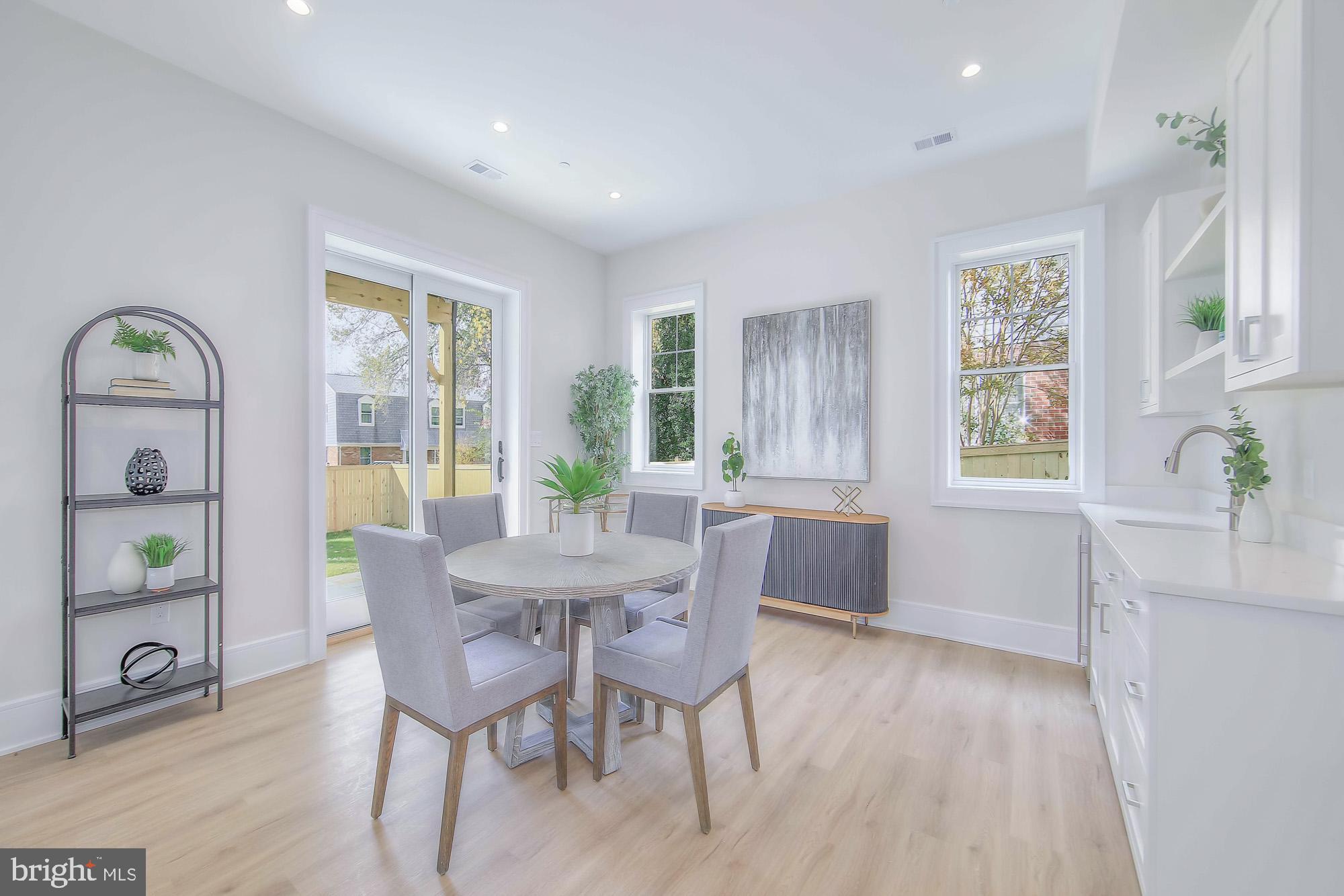 AYRLAWN - Residential