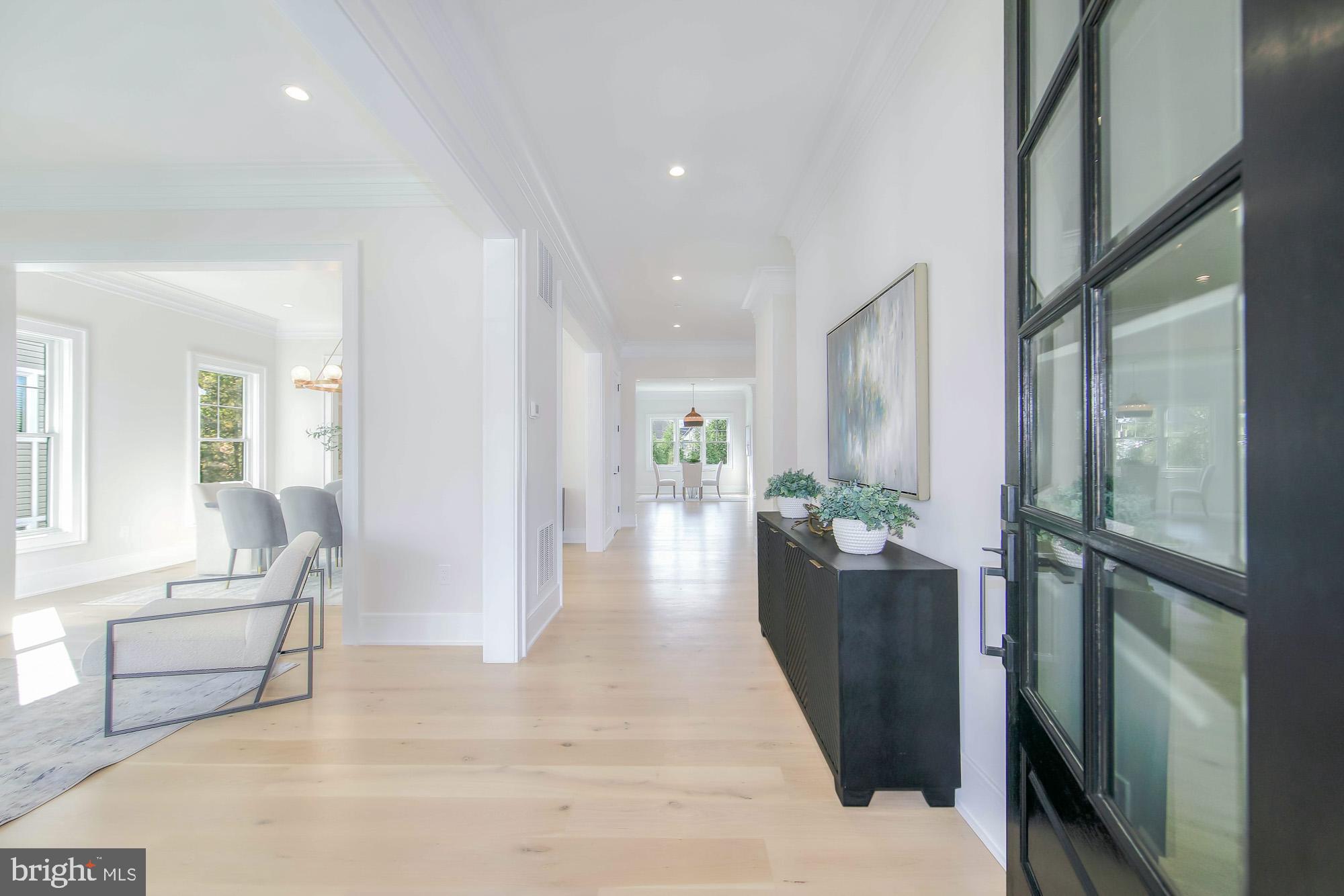 AYRLAWN - Residential