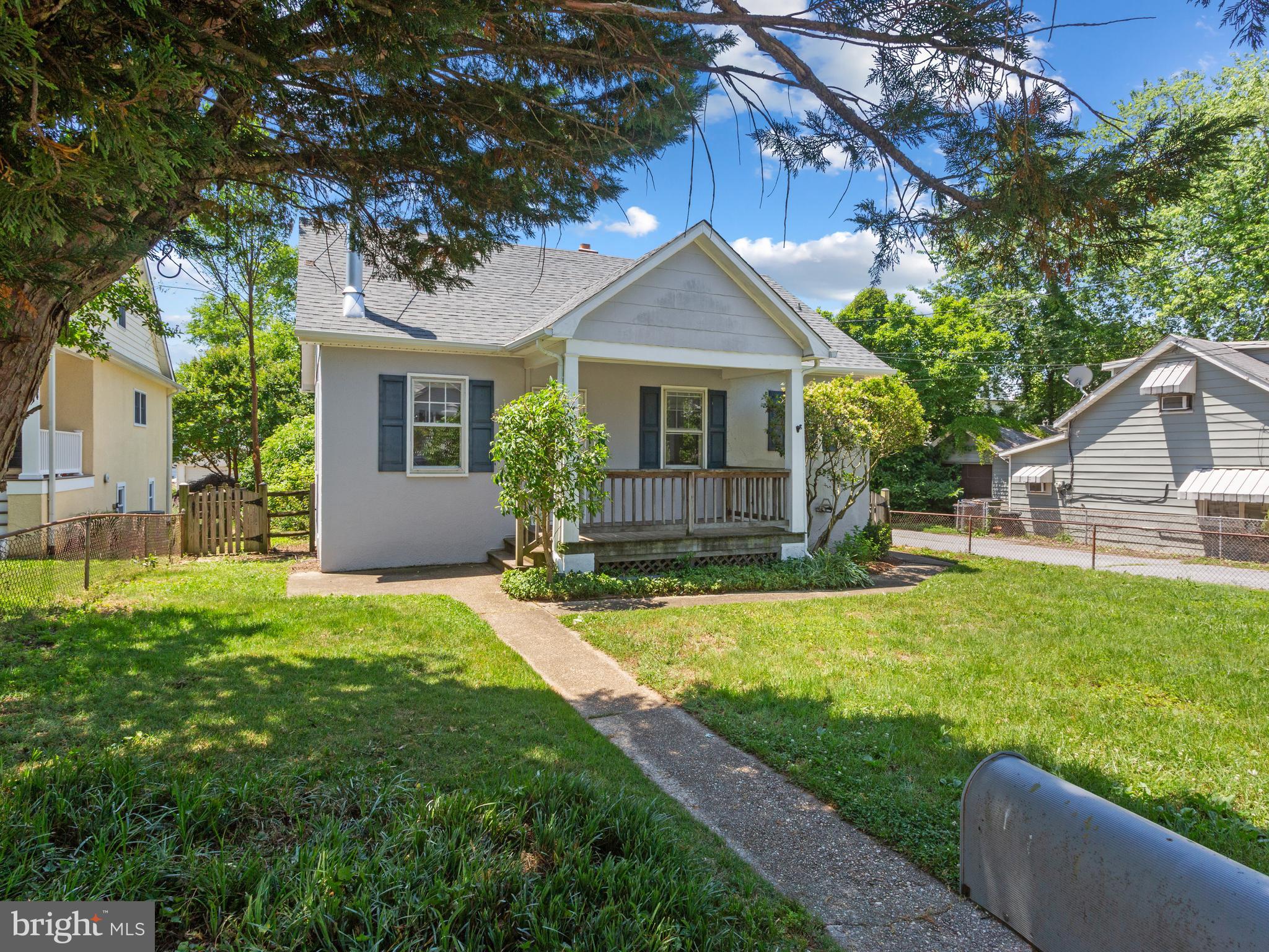 Charming 2 bedroom, 1 bath home in Eastport! This adorable property offers timeless character and plenty of potential! Featuring a spacious unfinished basement, a large finished attic for abundant storage, and a generous fenced backyard perfect for entertaining, gardening, pets, or play. New roof installed in 2024 for enhanced curb appeal. Enjoy the warmth and charm while taking advantage of its exceptional outdoor space and sought-after neighborhood. A wonderful opportunity to own a home close to everything the area has to offer.

Parkwood Community has a volunteer community association with a $100/year membership fee which handles the marina, boat ramp, and kayak storage.