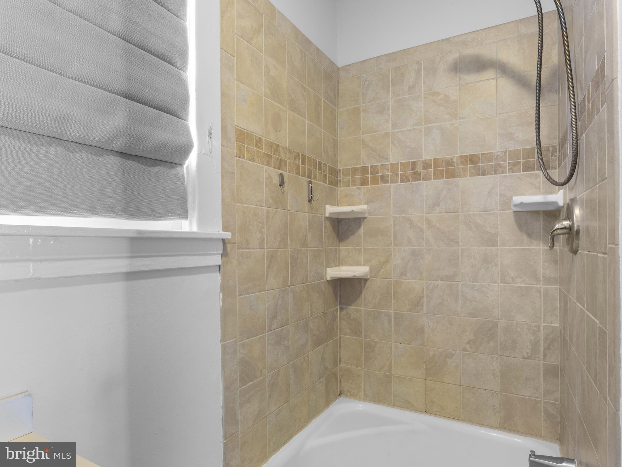 EASTPORT - Residential