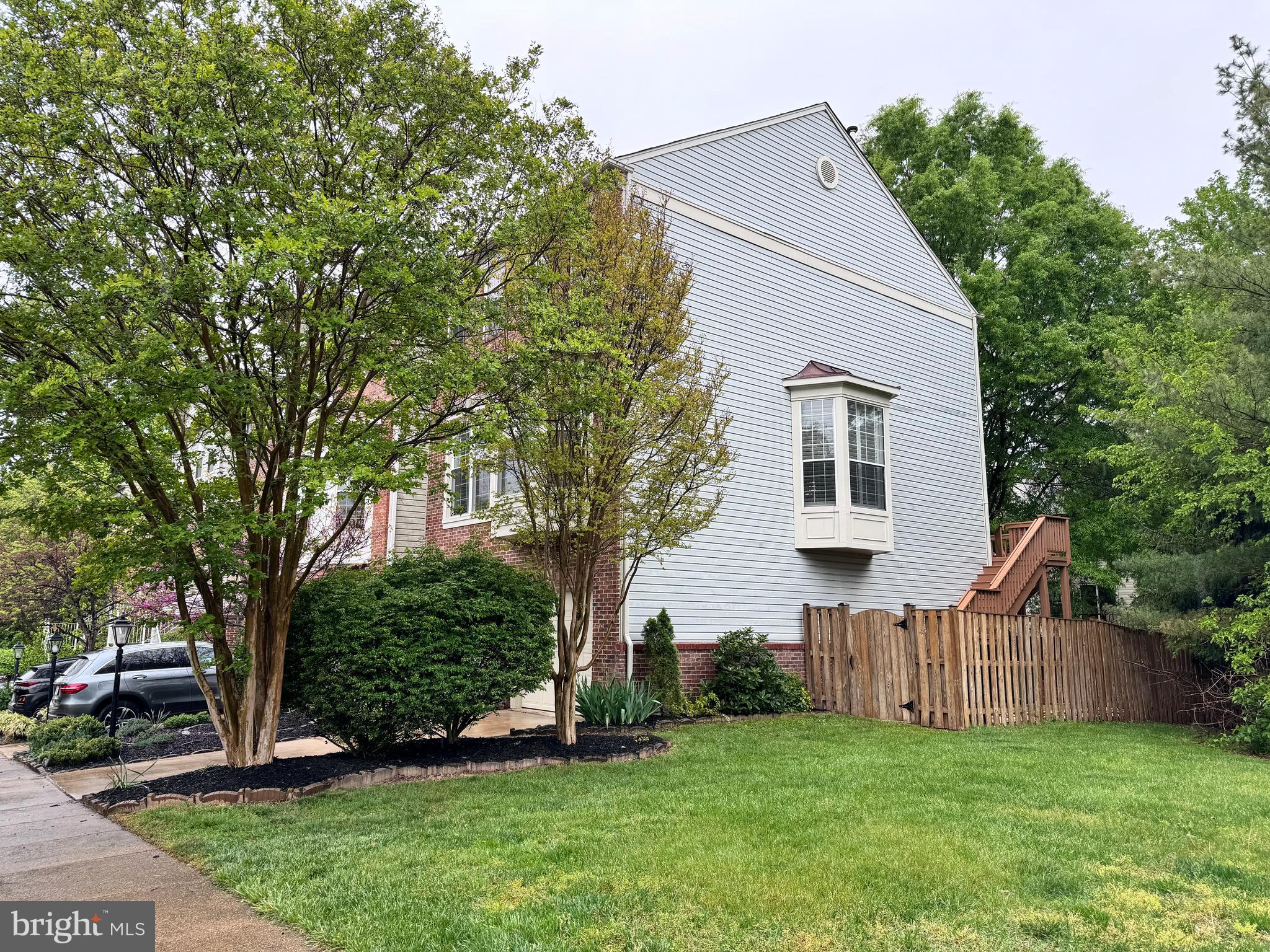CASCADES - Residential Lease