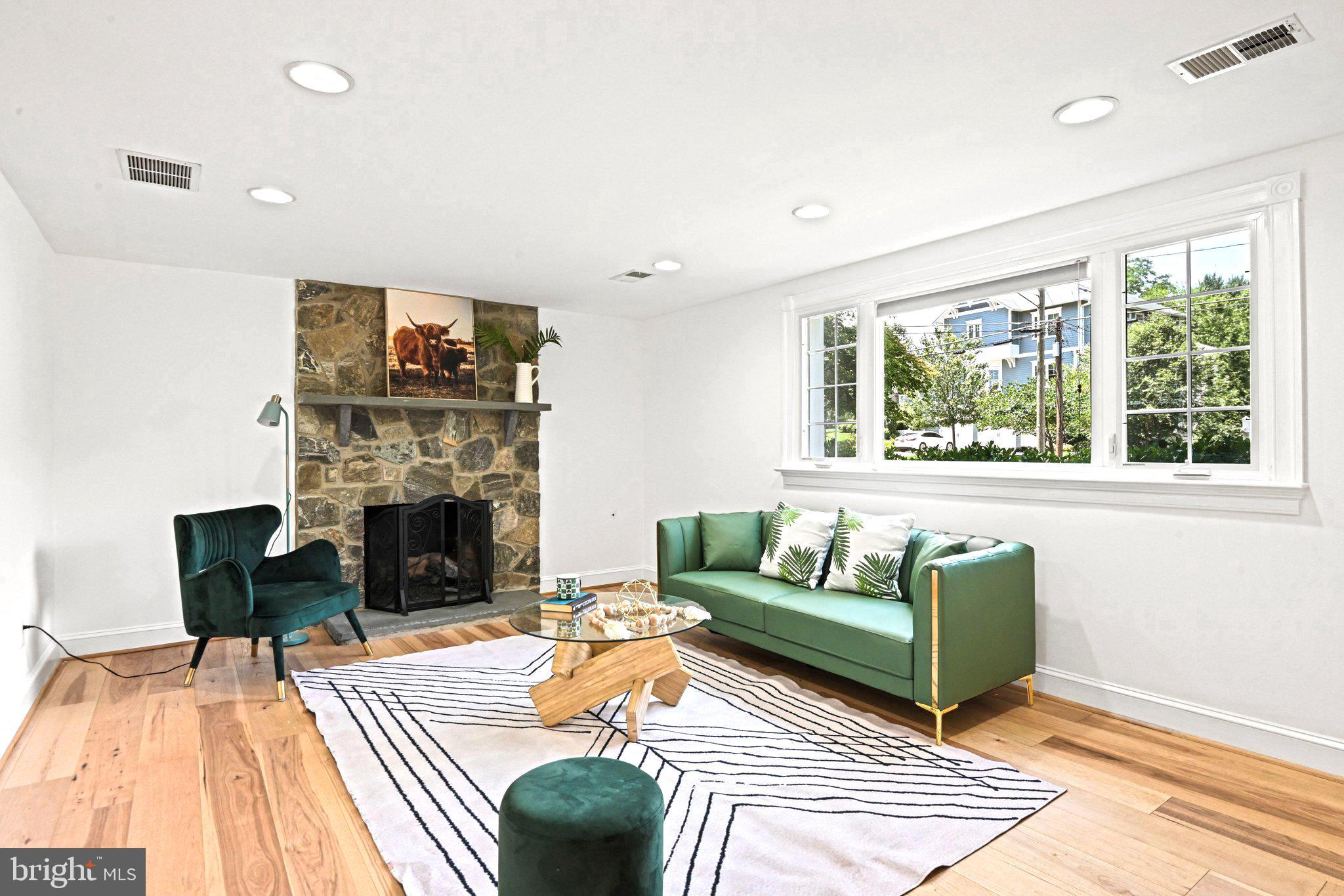 ROSEMONT - Residential