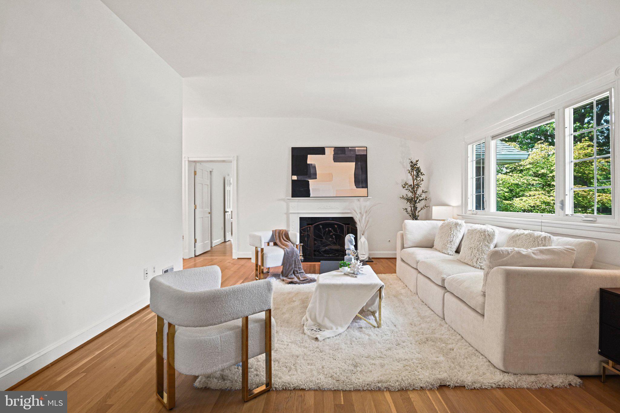 ROSEMONT - Residential