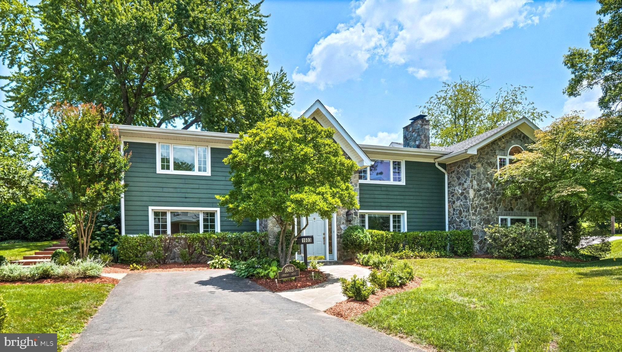 ROSEMONT - Residential