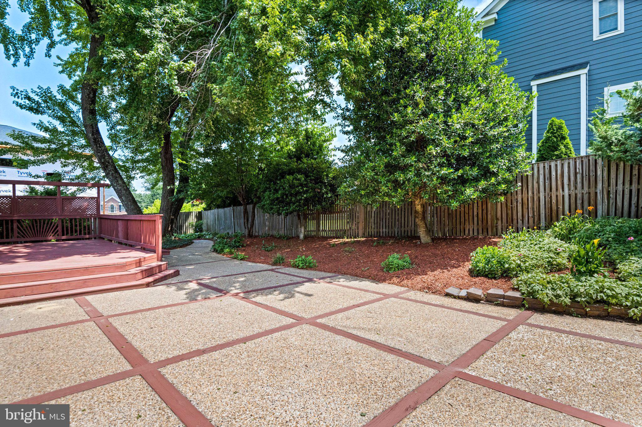 ROSEMONT - Residential
