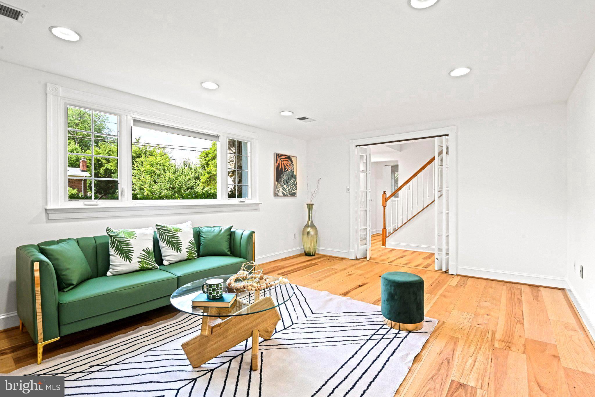 ROSEMONT - Residential