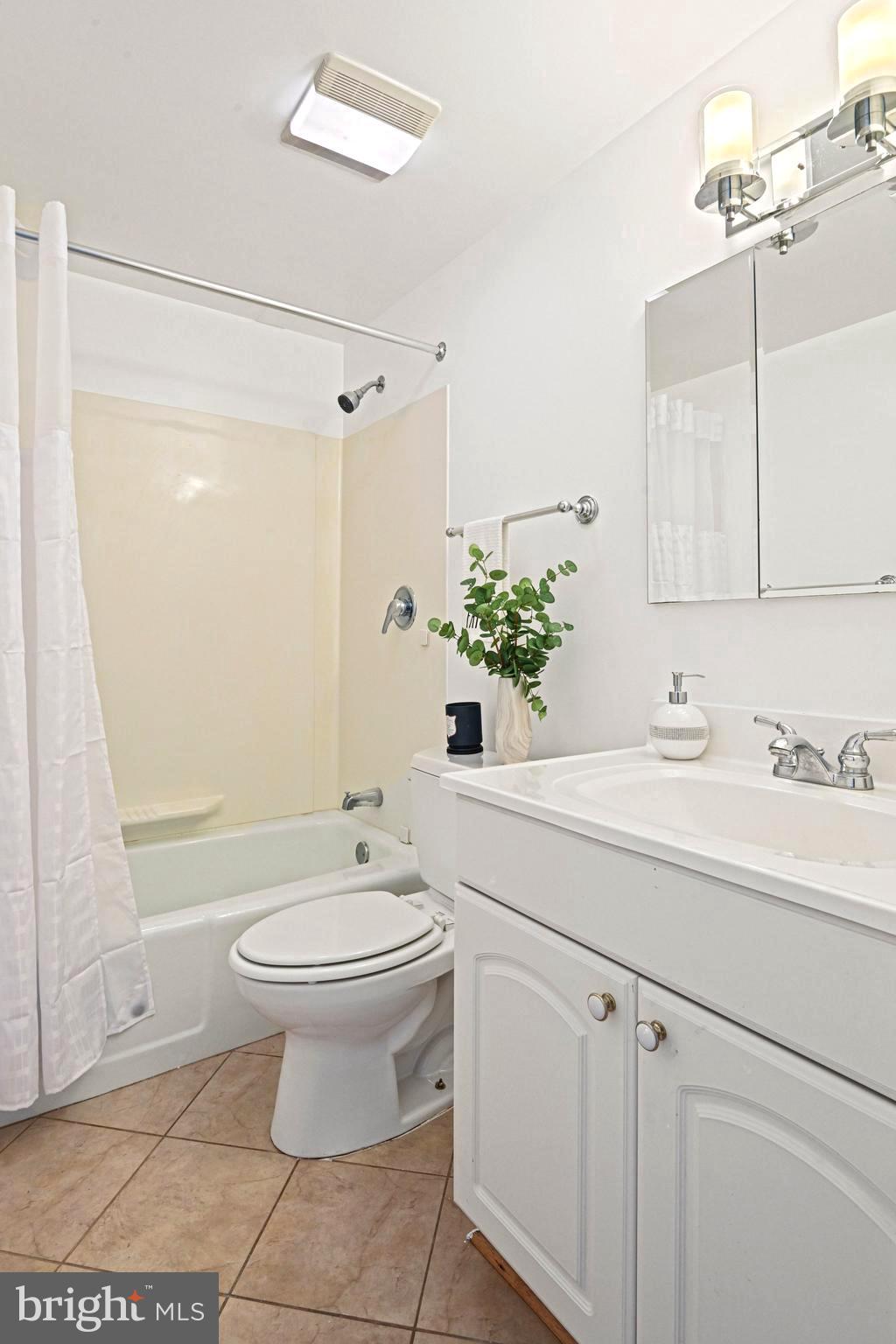 ROSEMONT - Residential