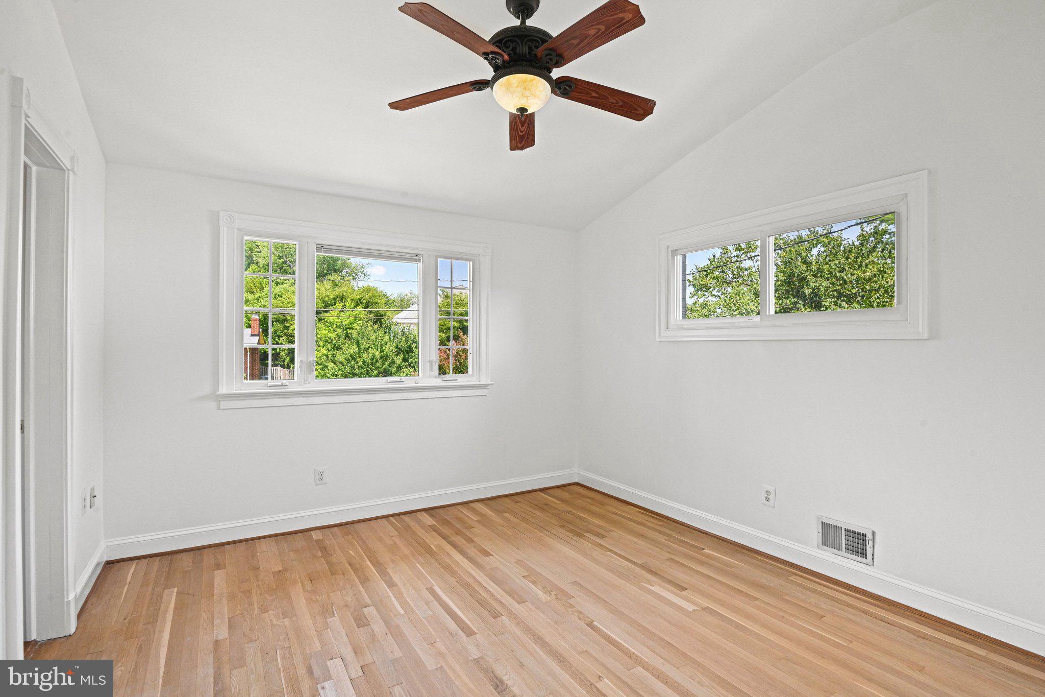 ROSEMONT - Residential