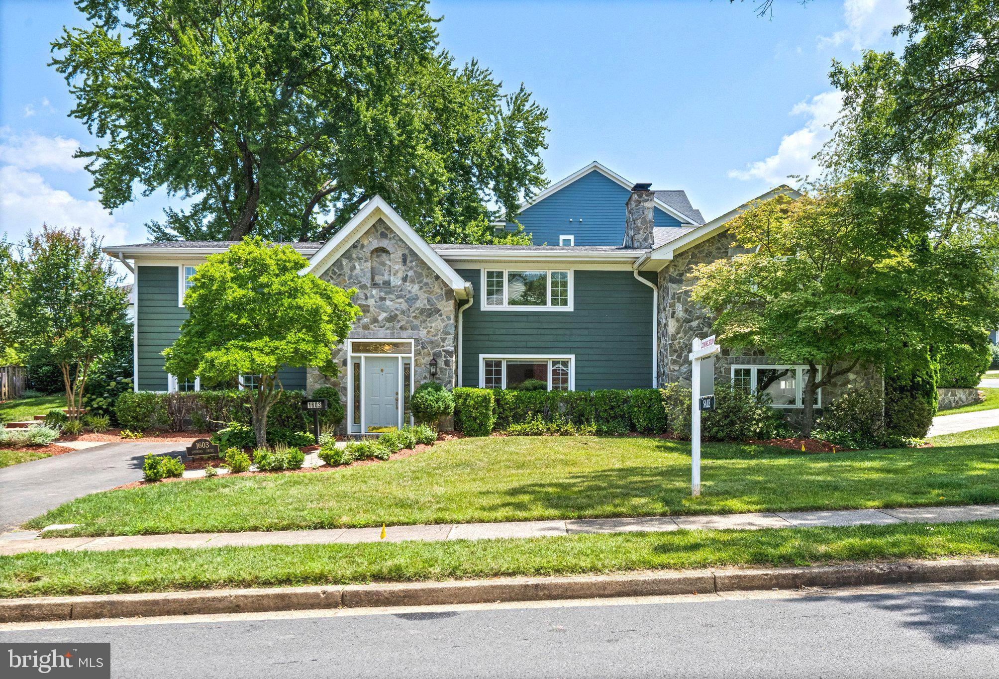 ROSEMONT - Residential