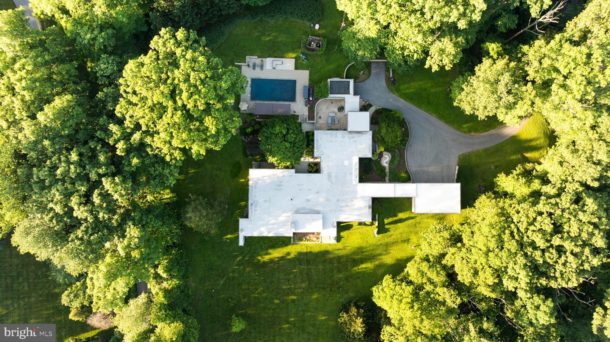 CAVES VALLEY - Residential