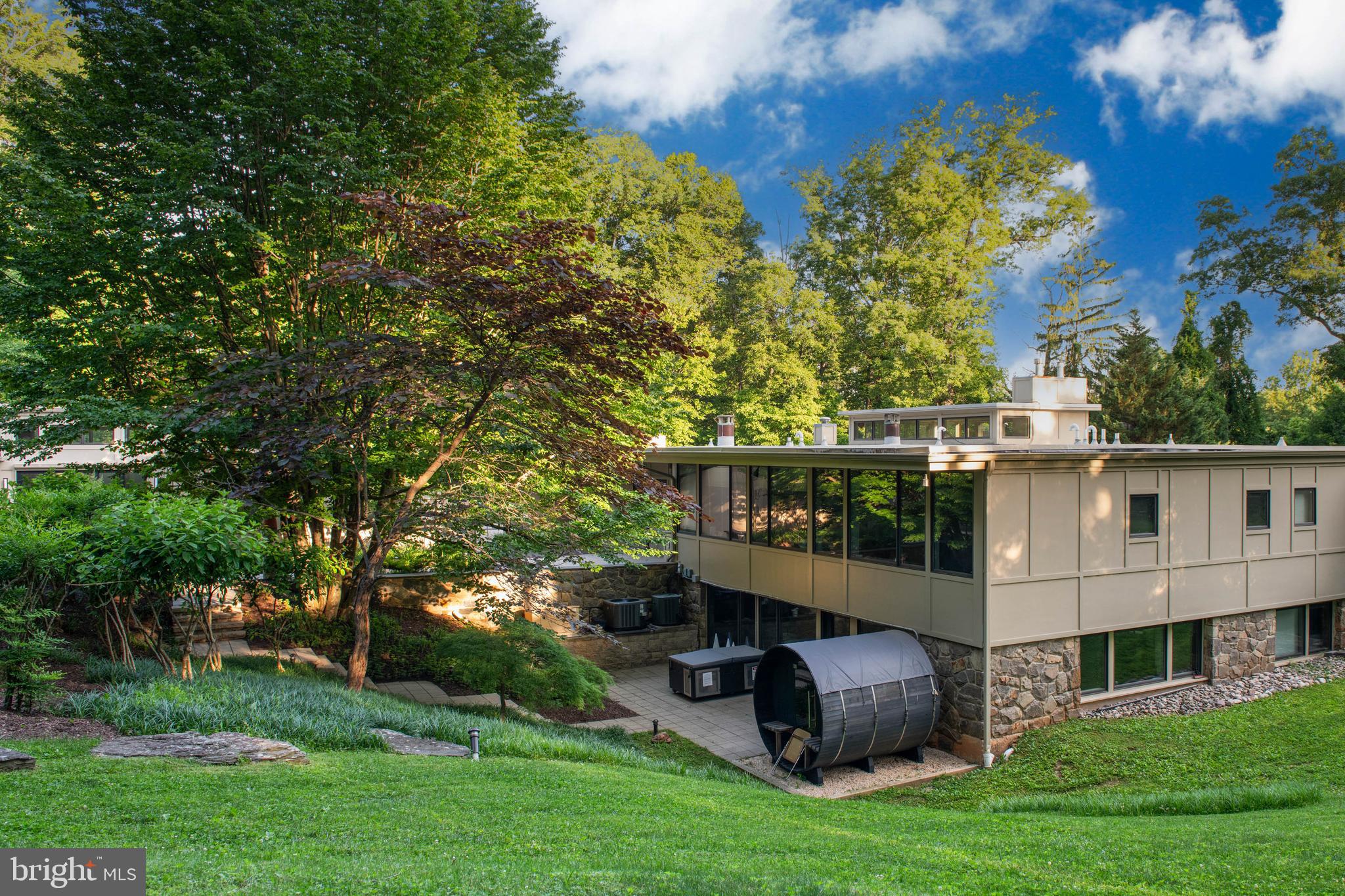 CAVES VALLEY - Residential