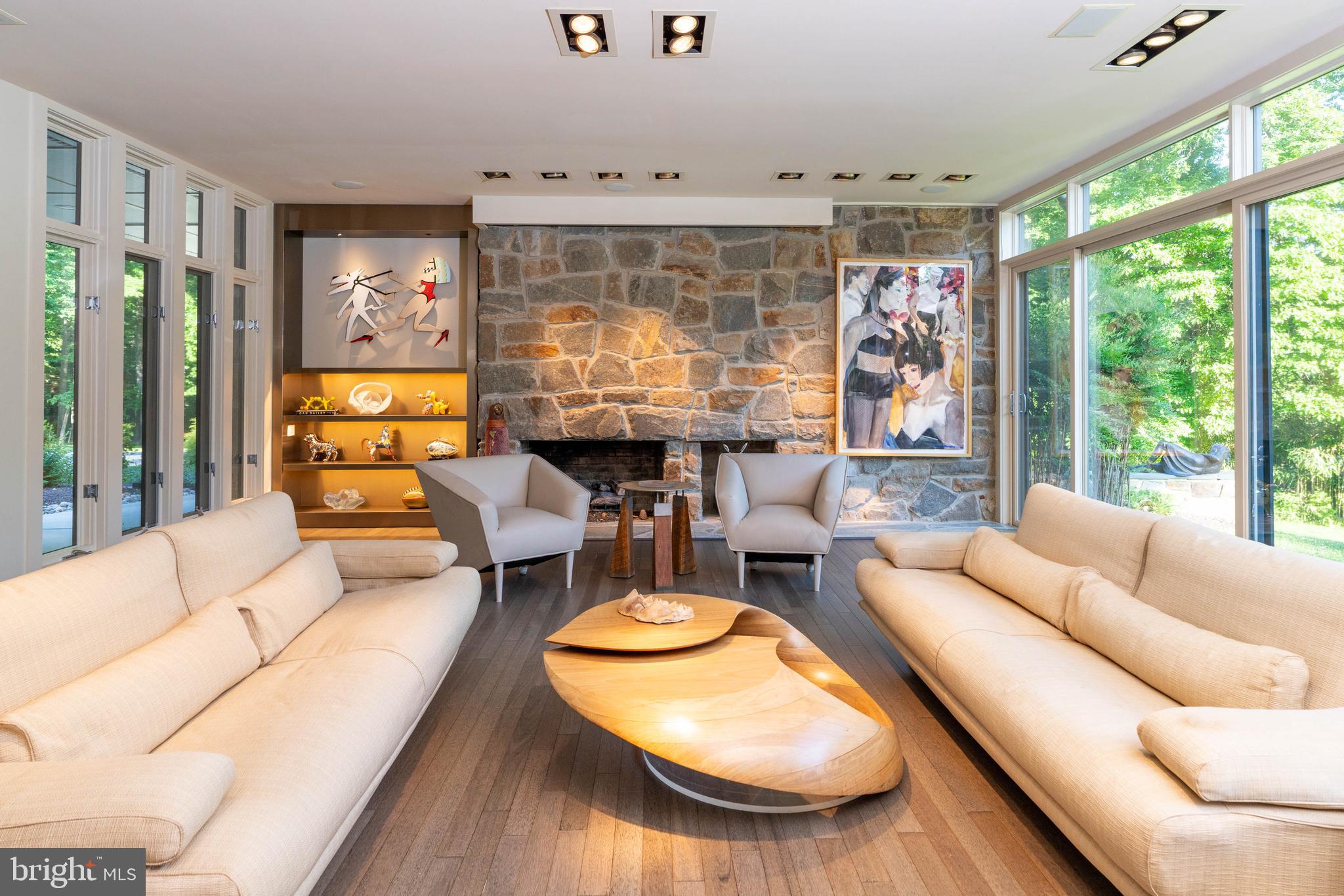 CAVES VALLEY - Residential