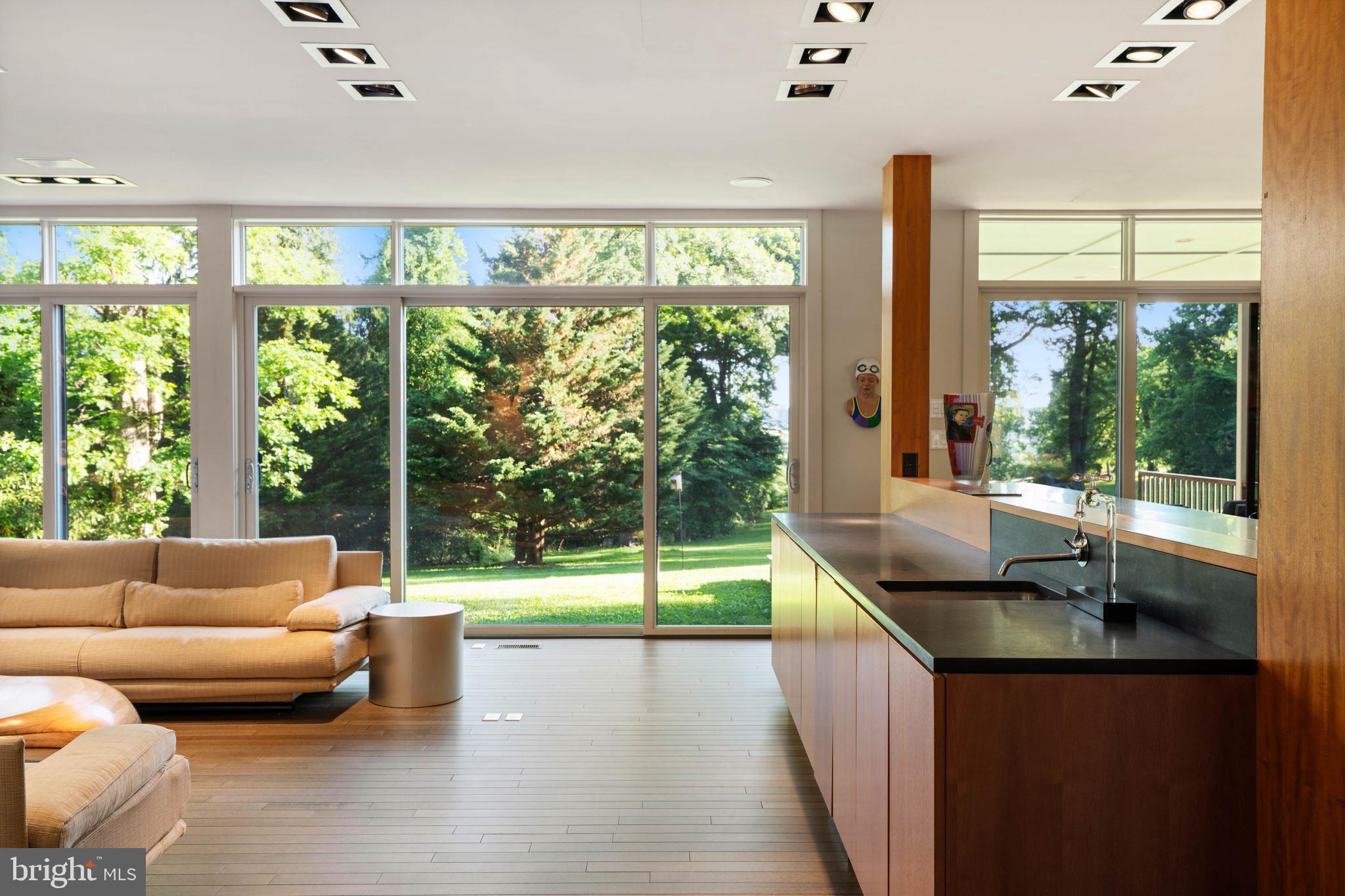 CAVES VALLEY - Residential