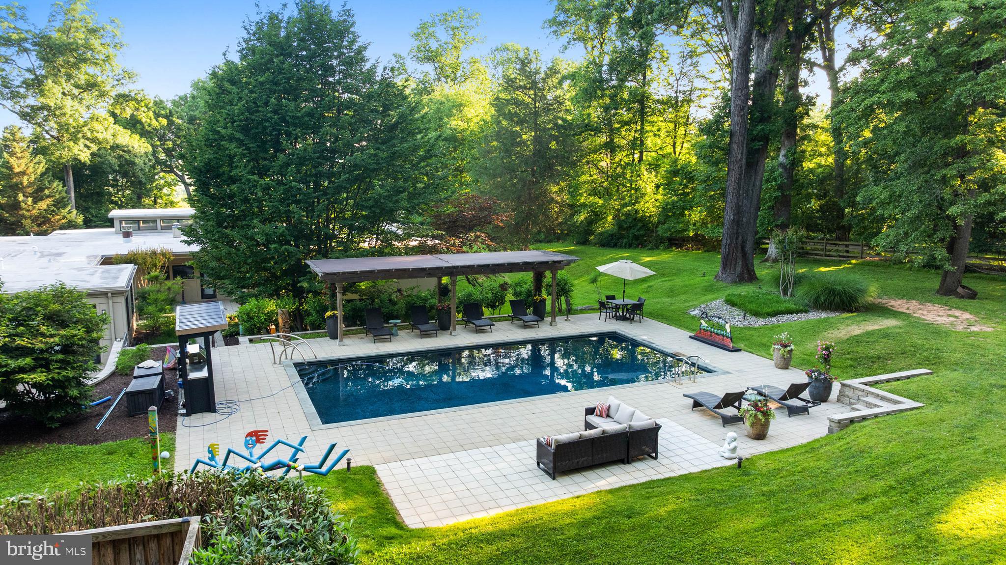 CAVES VALLEY - Residential