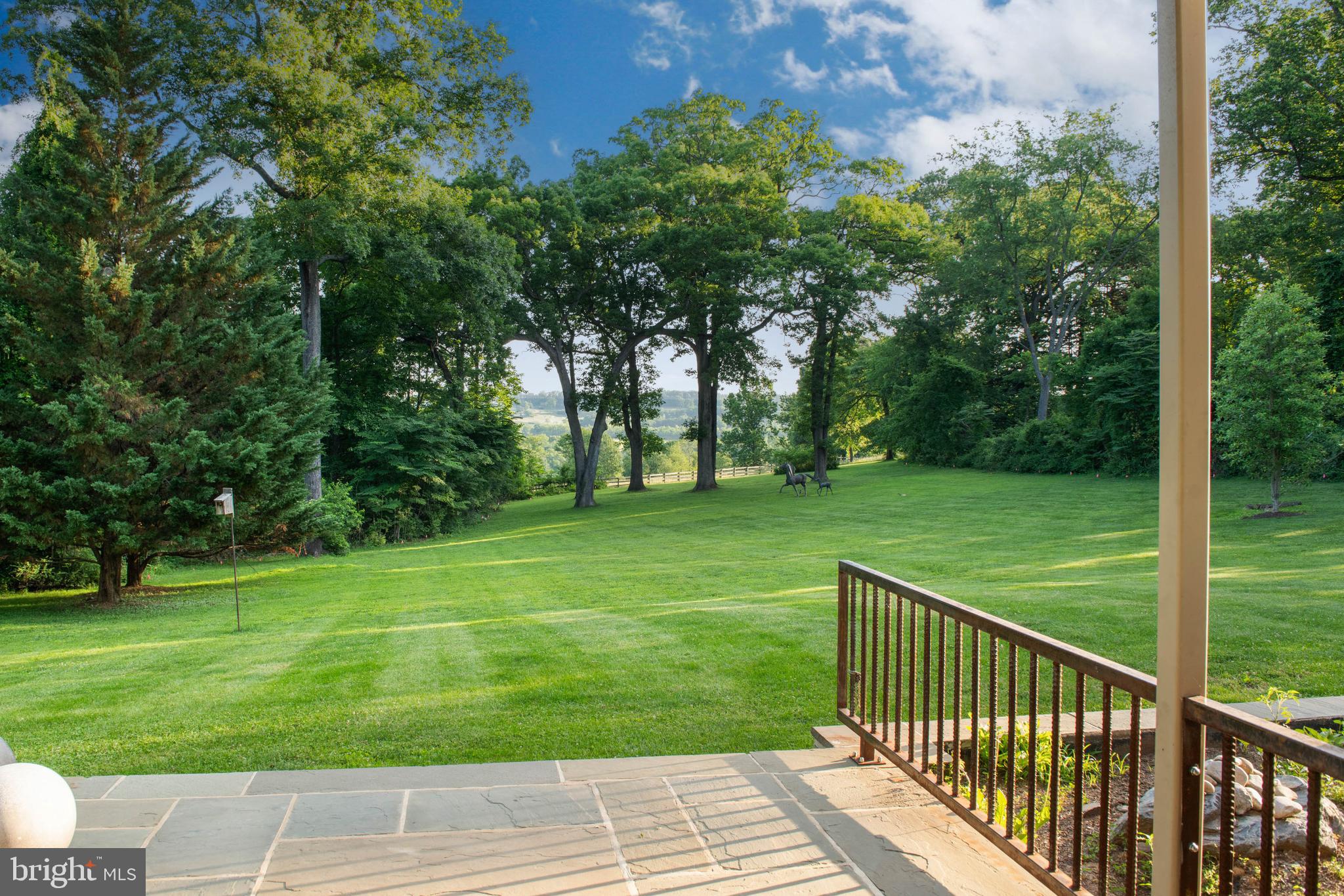 CAVES VALLEY - Residential