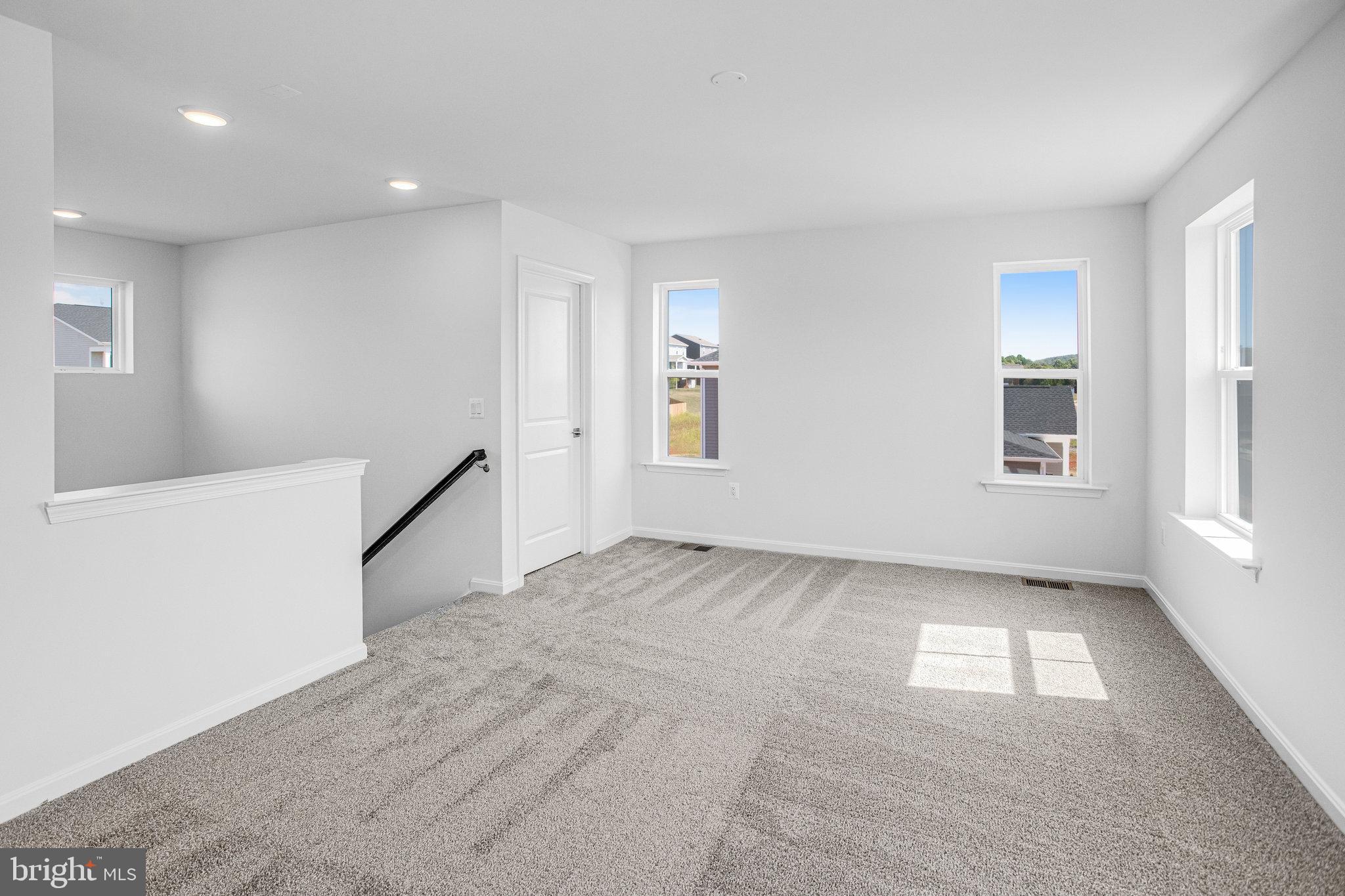 SEASONS AT ROUND MILL MEADOWS - Residential