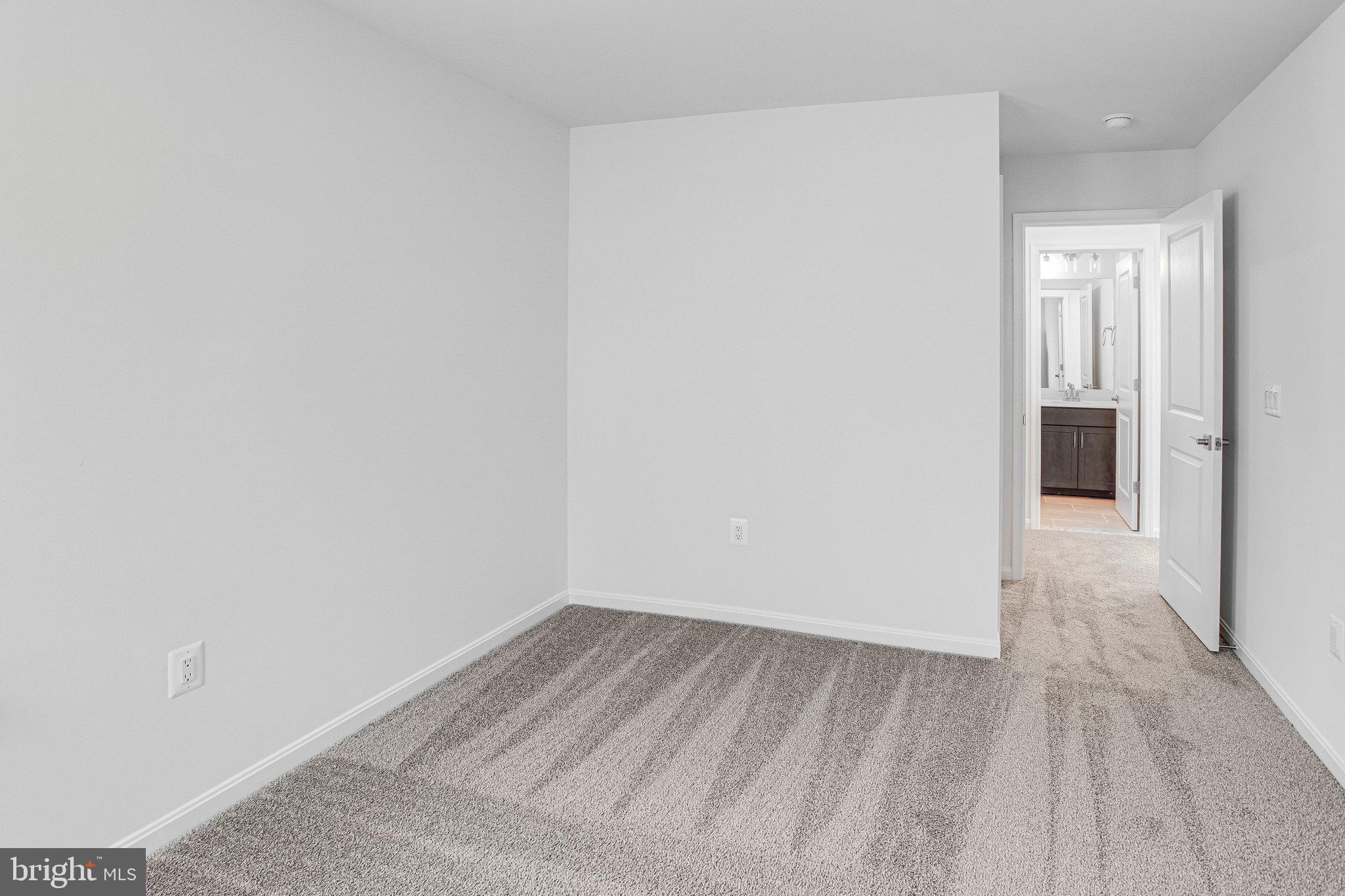 SEASONS AT ROUND MILL MEADOWS - Residential