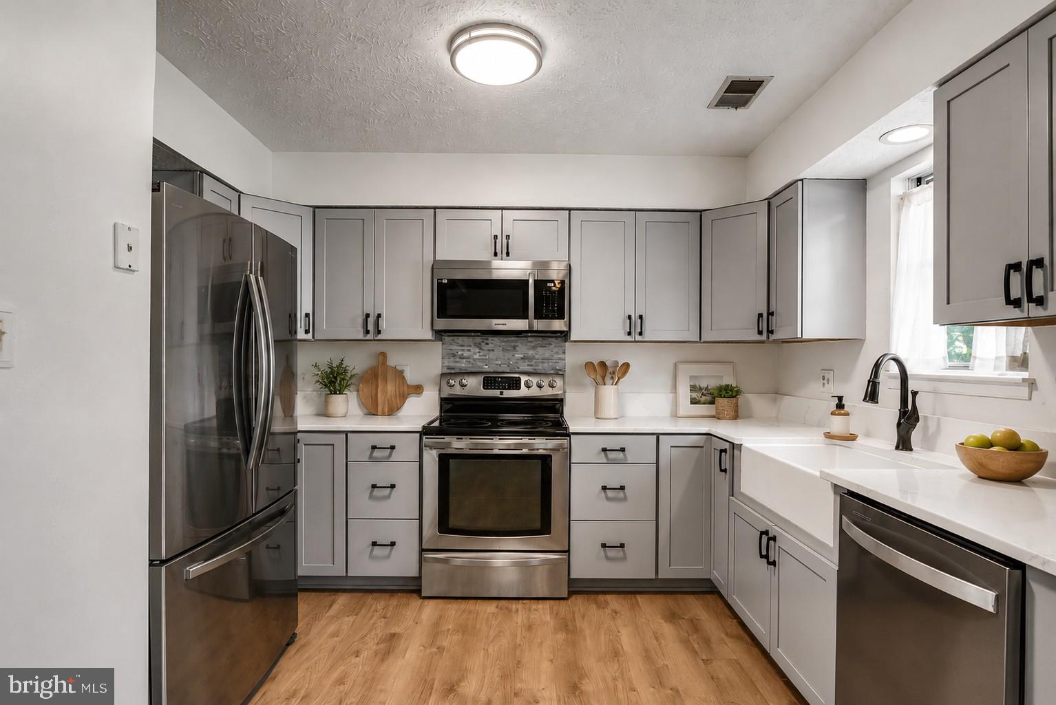 WASHINGTON SQUARE - Residential