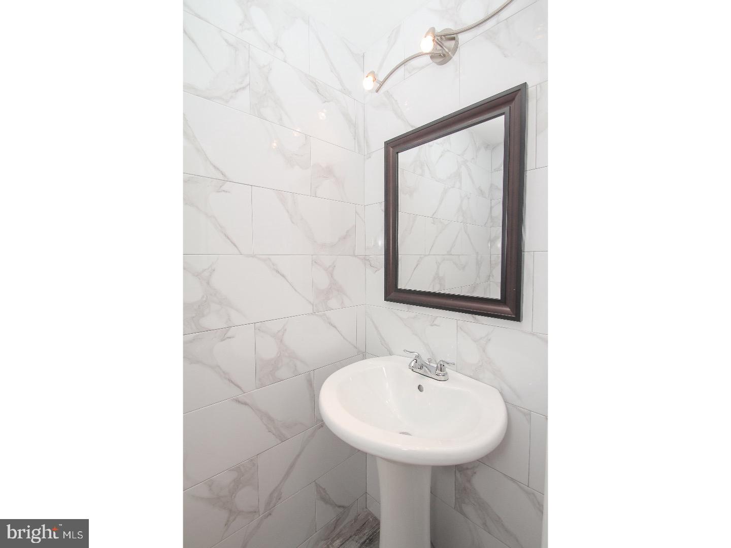 WEST OAK LANE - Residential