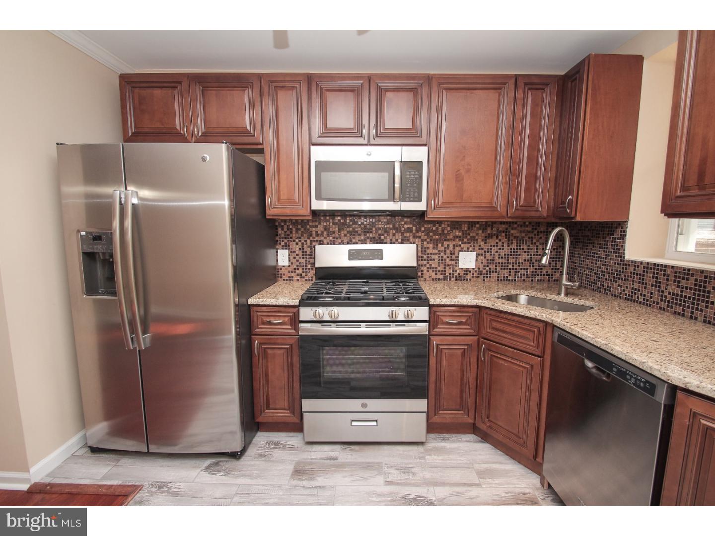 WEST OAK LANE - Residential