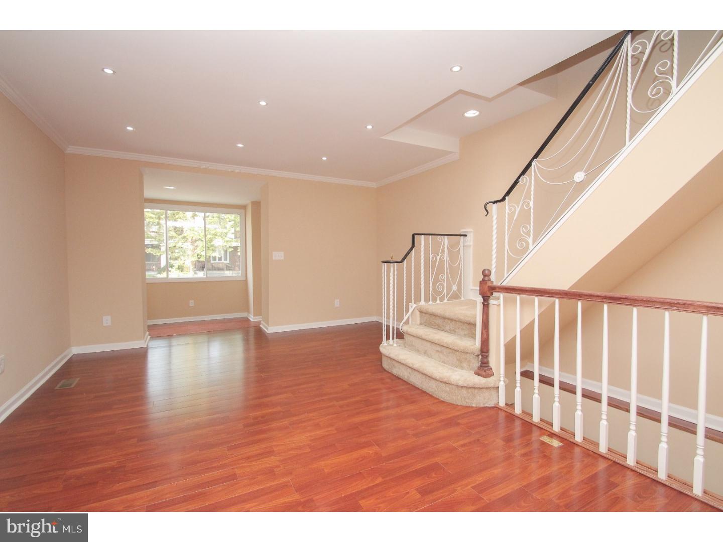 WEST OAK LANE - Residential