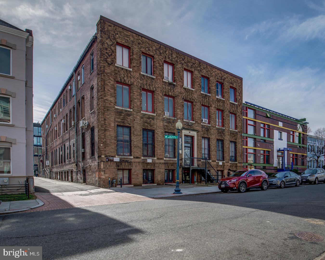 Art space or office in 52 O Street Studios  200 Square Feet with built ins,. 
52 O Street Studios is a privately owned building that offers studio spaces to professional artists and creative businesses. 

At 35,000 square feet, the building is the largest of its kind in Washington, D.C. It has 4 floors of studio space and currently leases spaces to 50+ artists and business owners.
-----------
The four-story warehouse at 52 O Street NW in Washington, DC was built by the Sanitary Grocery Company 1914 in what was then a remote, industrial part of town. It was designed by architect Clement Didden, who had previously assisted Richard Morris Hunt in the design of landmarks including the Metropolitan Museum of Art. Over the years, the building has housed a meat-packing company, a plumbing company, a Hecht’s furniture factory, and Decca Records. Click here to read more about the history of the building.
​
52 O Street was converted into artist studios in 1978 by Eric Rudd, who felt there was a shortage of affordable space for Washington-based artists. It was simple to convert the warehouse into art studios because of its open floor plan, ample windows, and high ceilings.