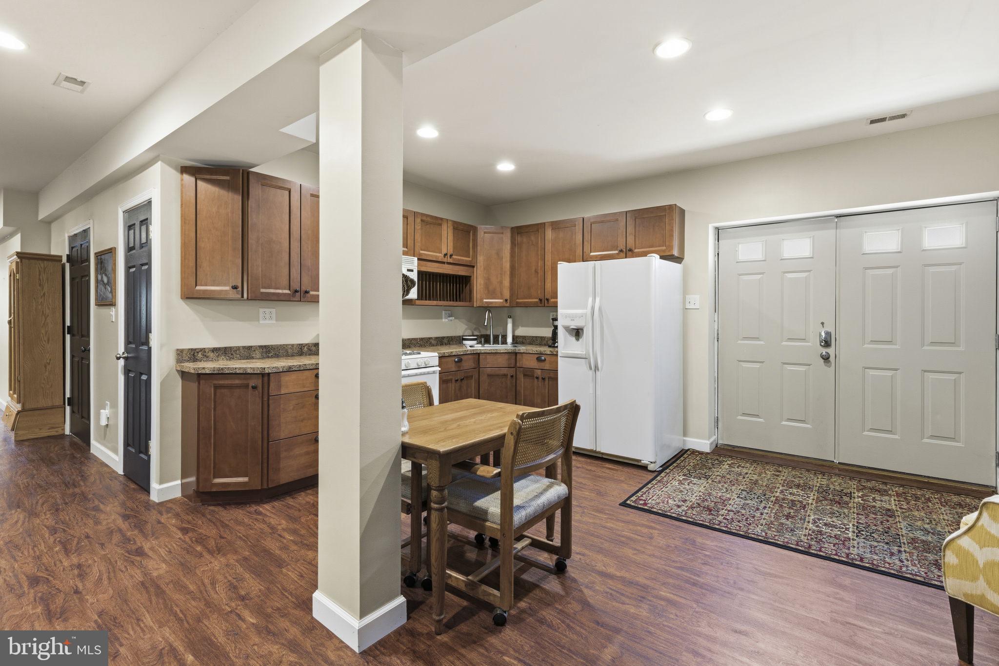 OAKWOOD - Residential