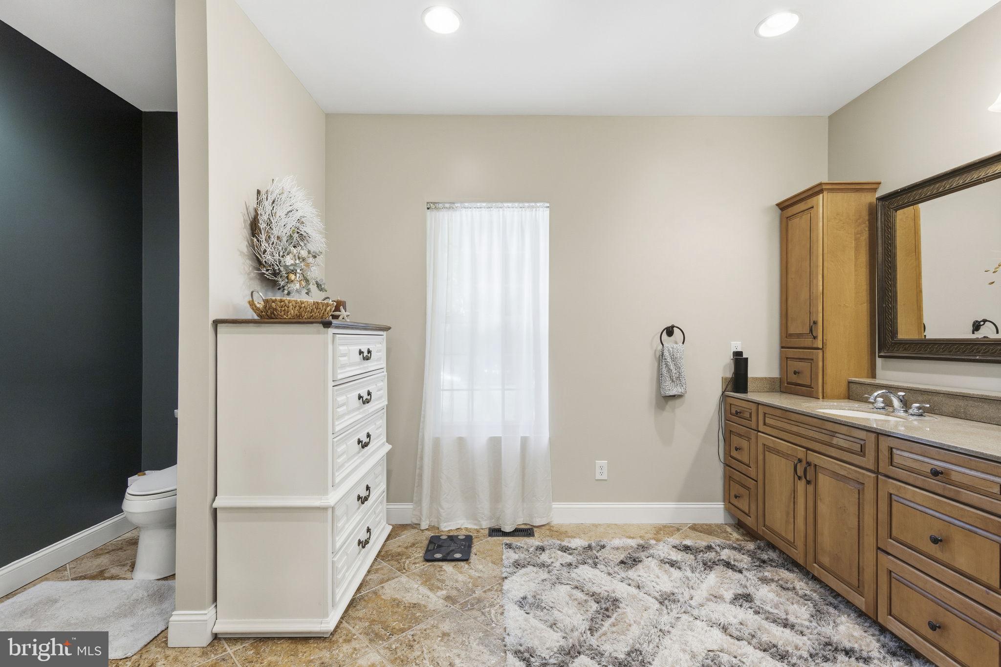 OAKWOOD - Residential