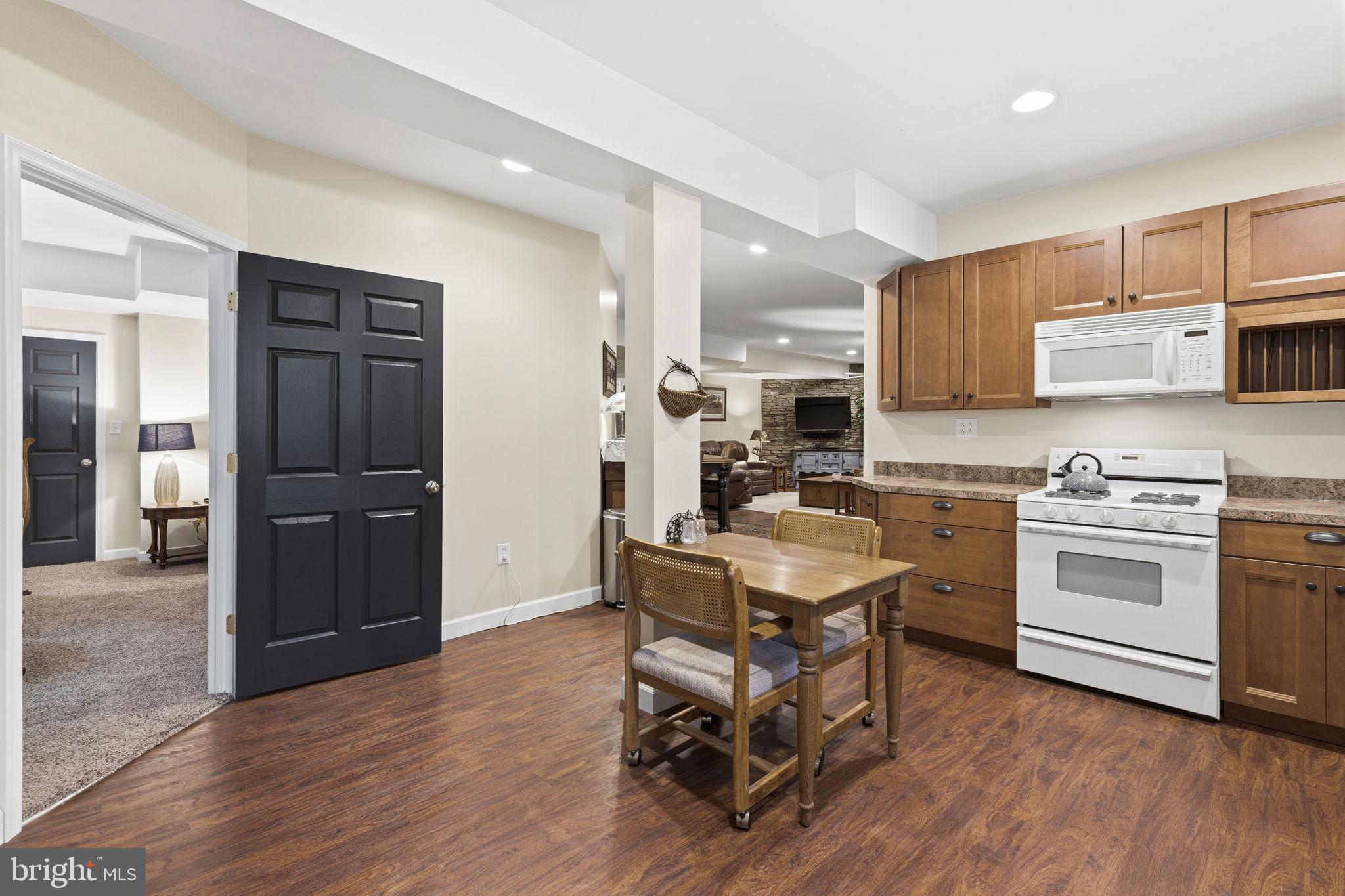OAKWOOD - Residential