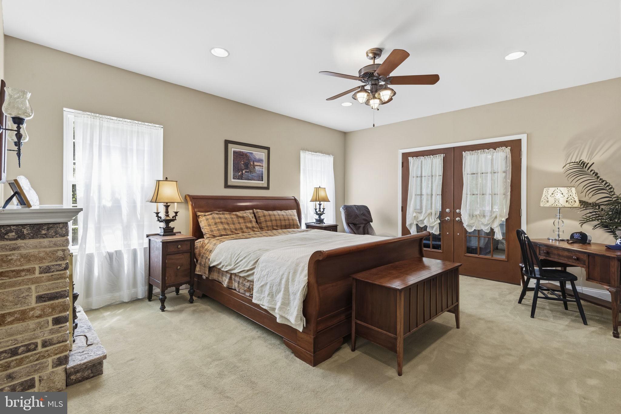 OAKWOOD - Residential