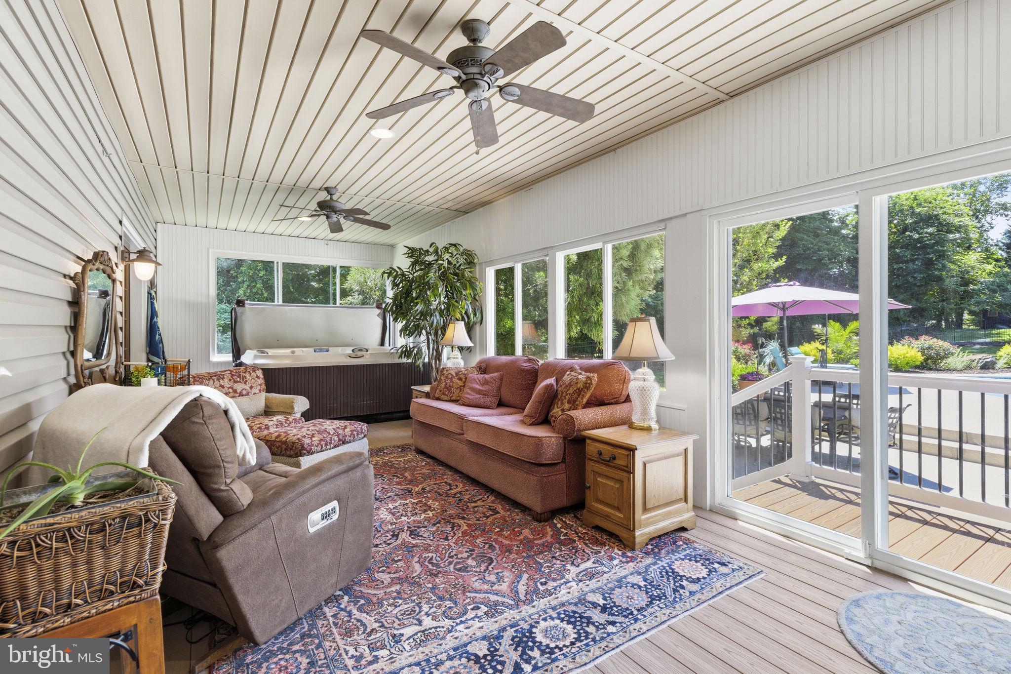 OAKWOOD - Residential