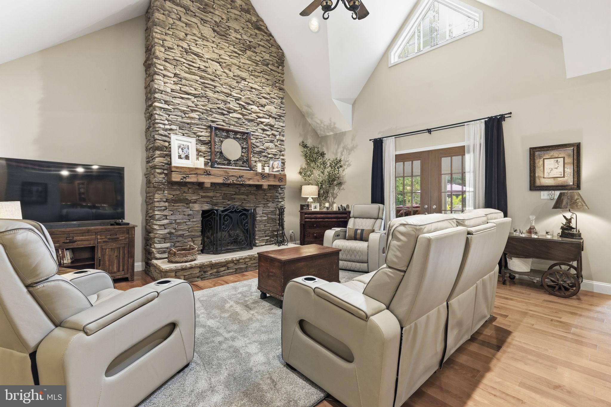 OAKWOOD - Residential