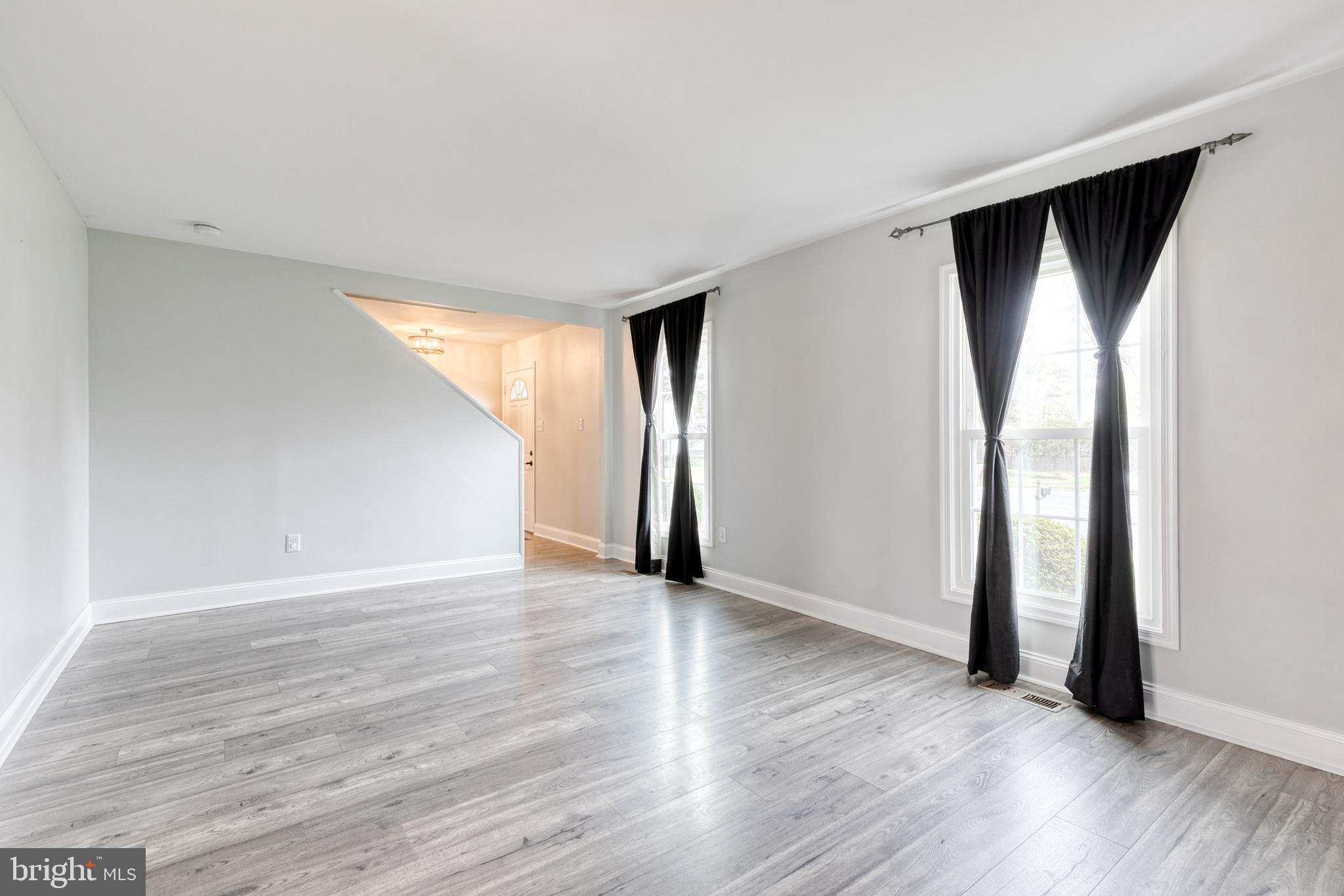 FOUR SEASONS ESTATES - Residential Lease
