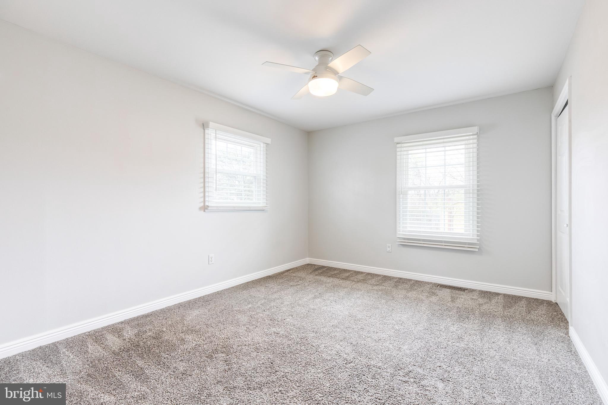 FOUR SEASONS ESTATES - Residential Lease