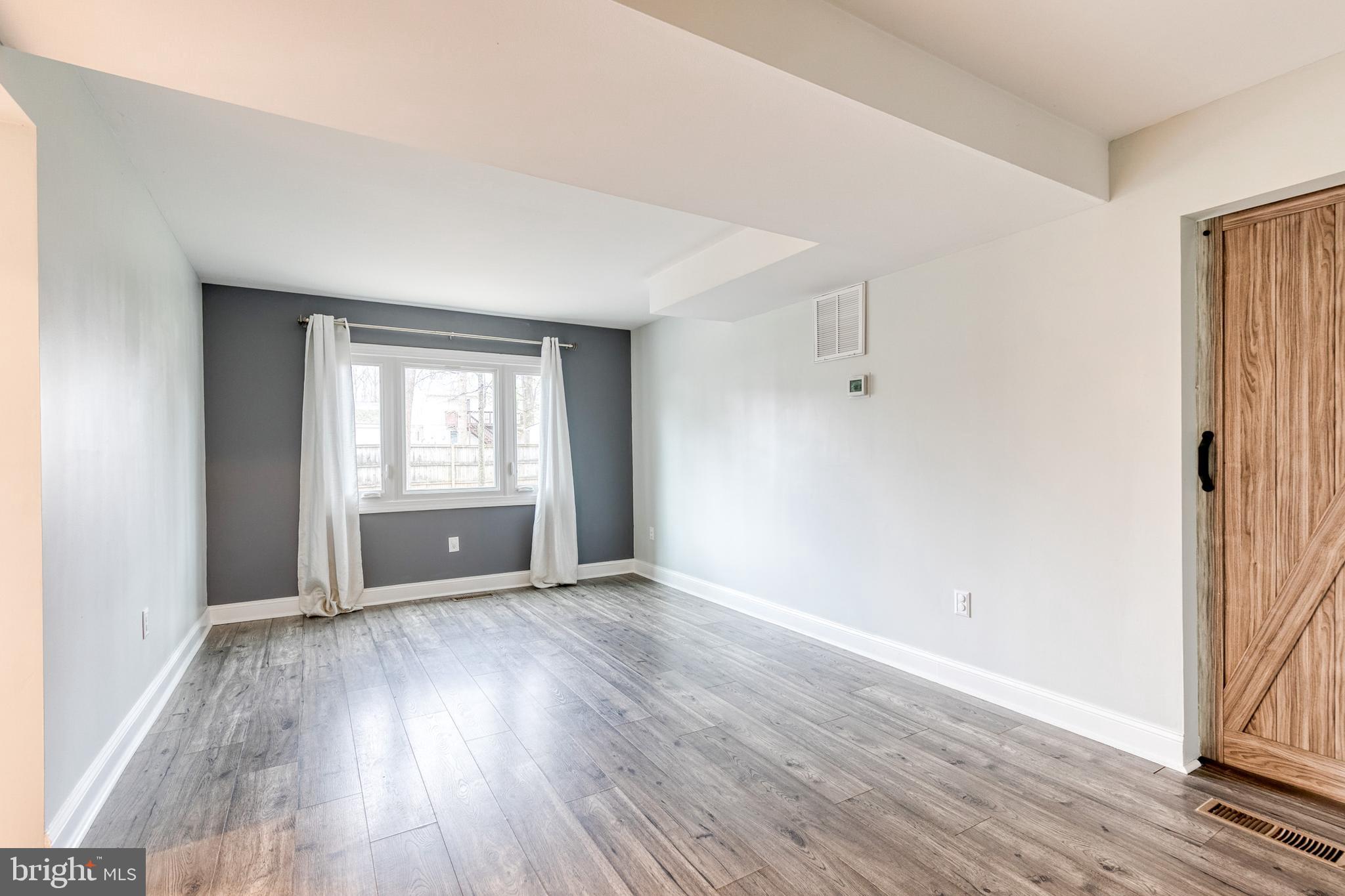 FOUR SEASONS ESTATES - Residential Lease