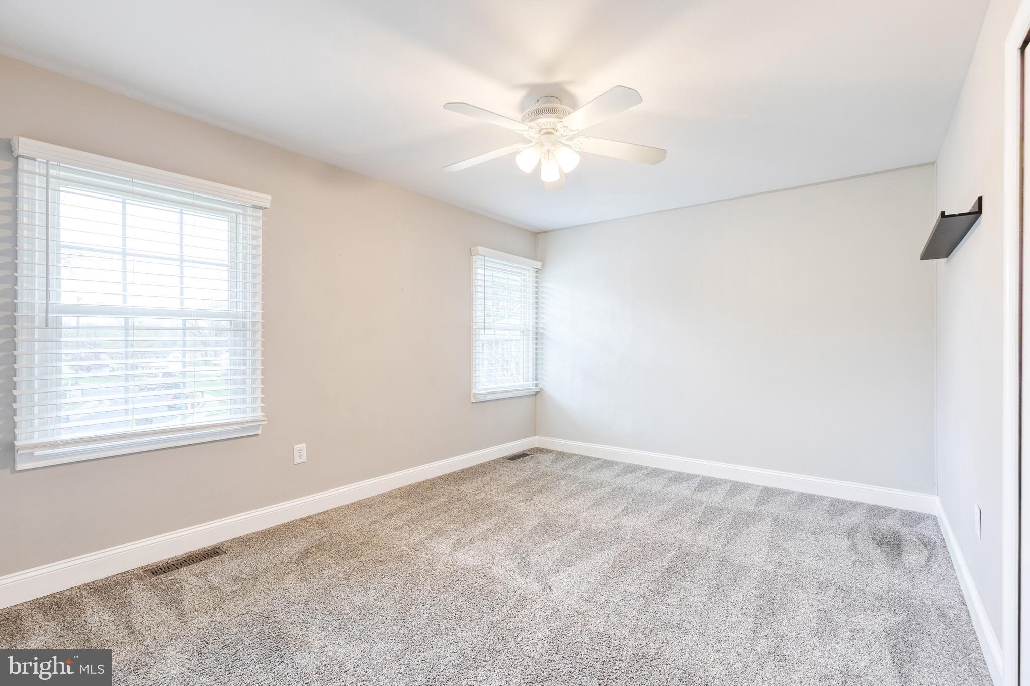 FOUR SEASONS ESTATES - Residential Lease