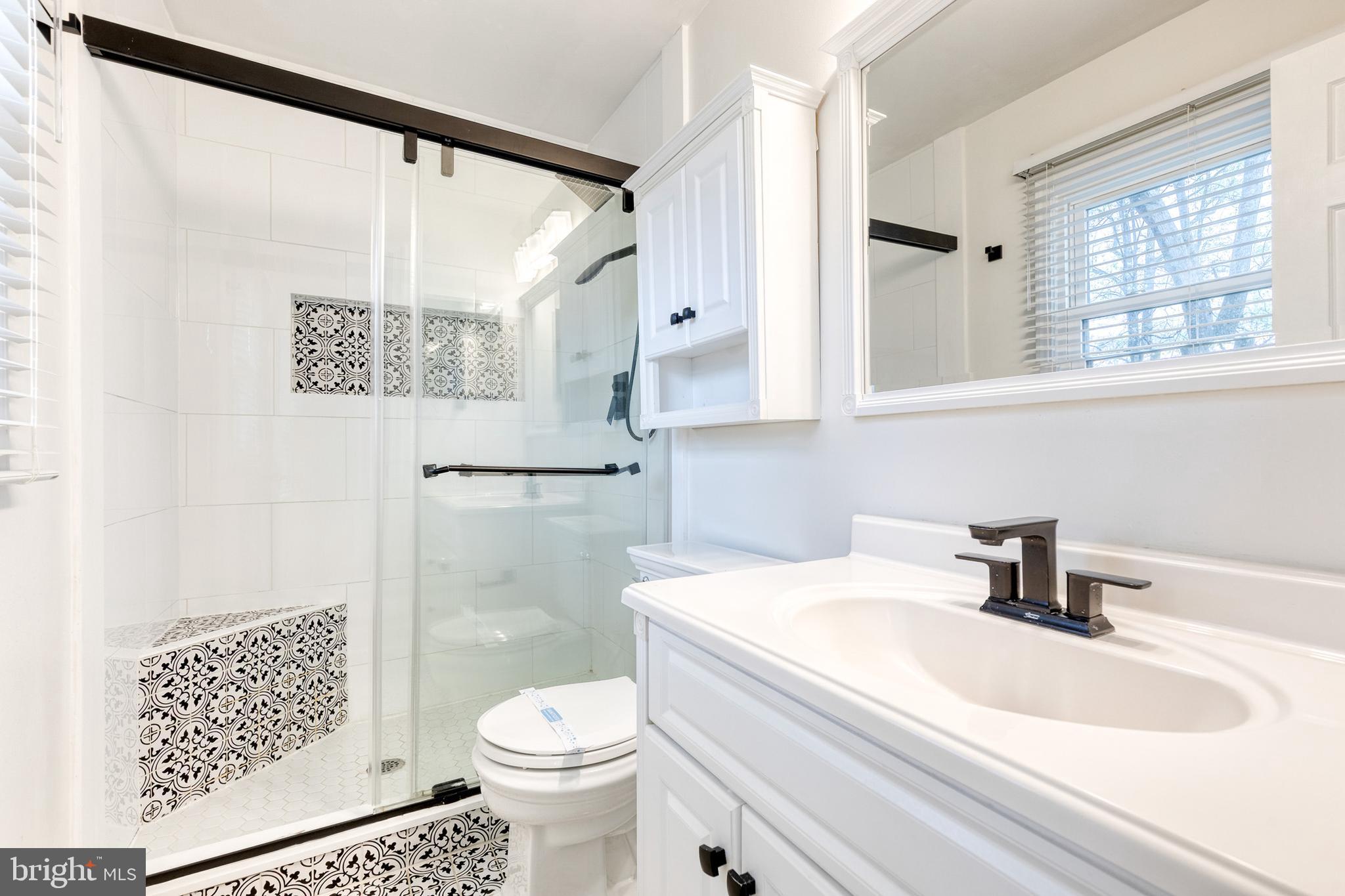 FOUR SEASONS ESTATES - Residential Lease