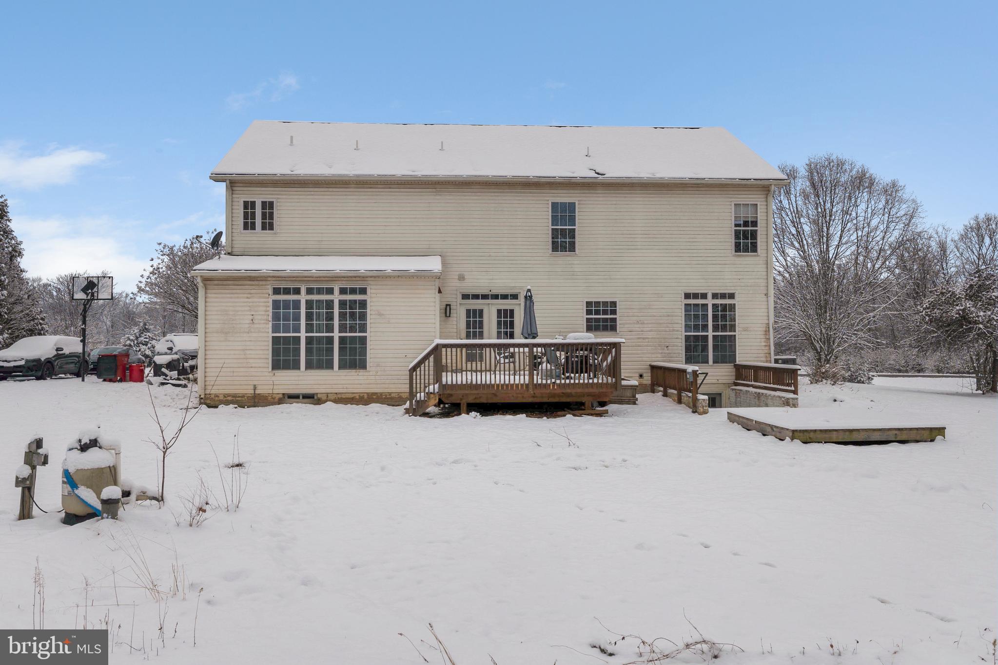 SUMMIT VIEW ESTATES - Residential