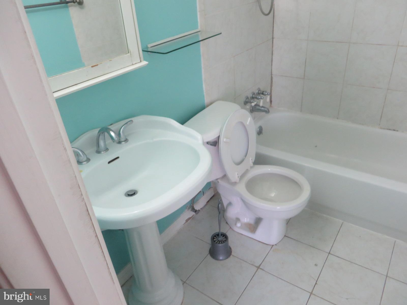 BEDFORD TOWNE CONDO - Residential